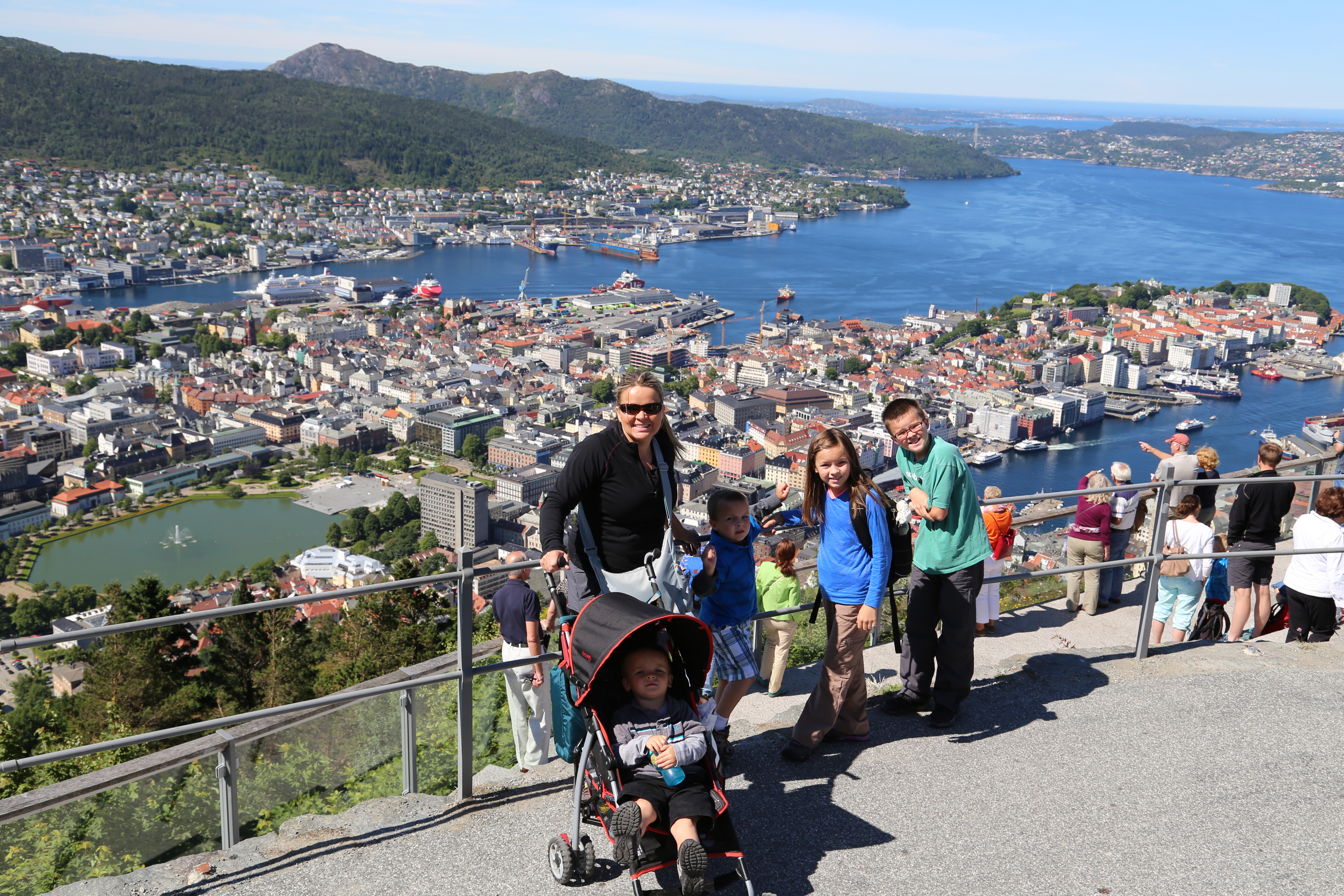 2014 Europe Trip Day 22 - Norway (Bergen: Fish Cakes, Fløibanen Funicular (Cable Railway up Mountain), Canoeing on Skomakerdiket Lake, Fisketorget (The Fish Market), Bryggen Wharf, Nordnes Seawater Pool, Jumping into the North Sea, Nordnes Alleys)