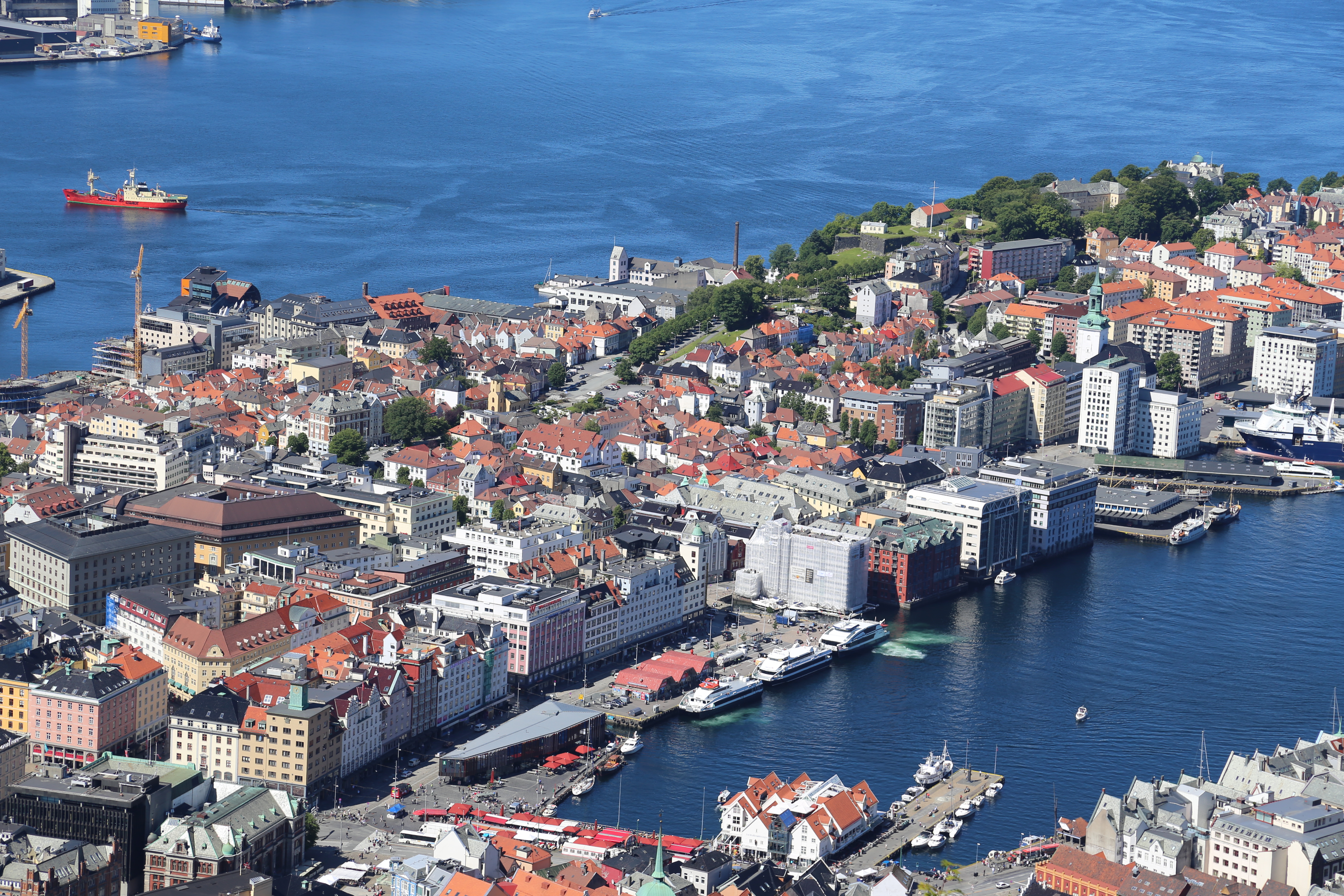 2014 Europe Trip Day 22 - Norway (Bergen: Fish Cakes, Fløibanen Funicular (Cable Railway up Mountain), Canoeing on Skomakerdiket Lake, Fisketorget (The Fish Market), Bryggen Wharf, Nordnes Seawater Pool, Jumping into the North Sea, Nordnes Alleys)