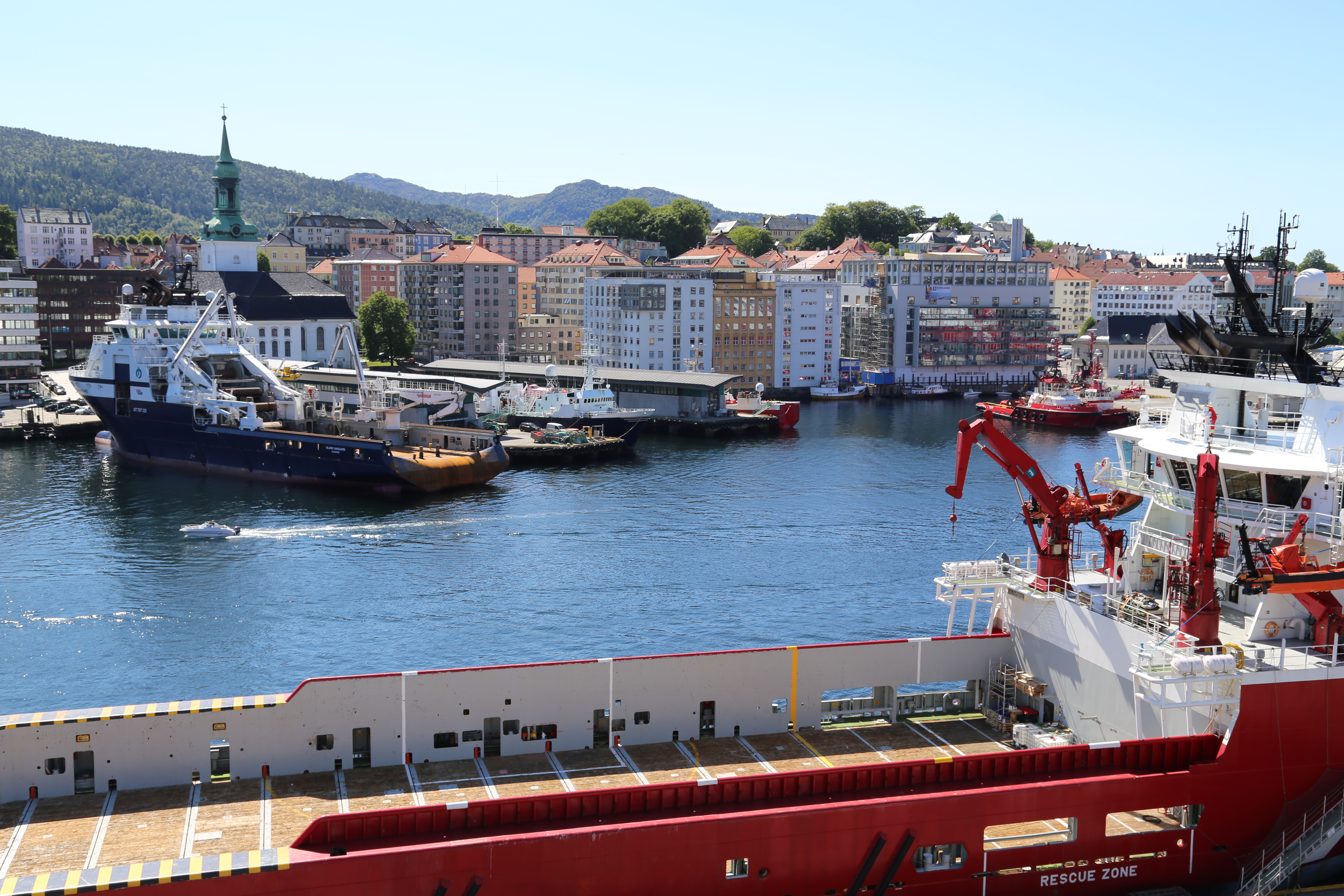 2014 Europe Trip Day 22 - Norway (Bergen: Fish Cakes, Fløibanen Funicular (Cable Railway up Mountain), Canoeing on Skomakerdiket Lake, Fisketorget (The Fish Market), Bryggen Wharf, Nordnes Seawater Pool, Jumping into the North Sea, Nordnes Alleys)