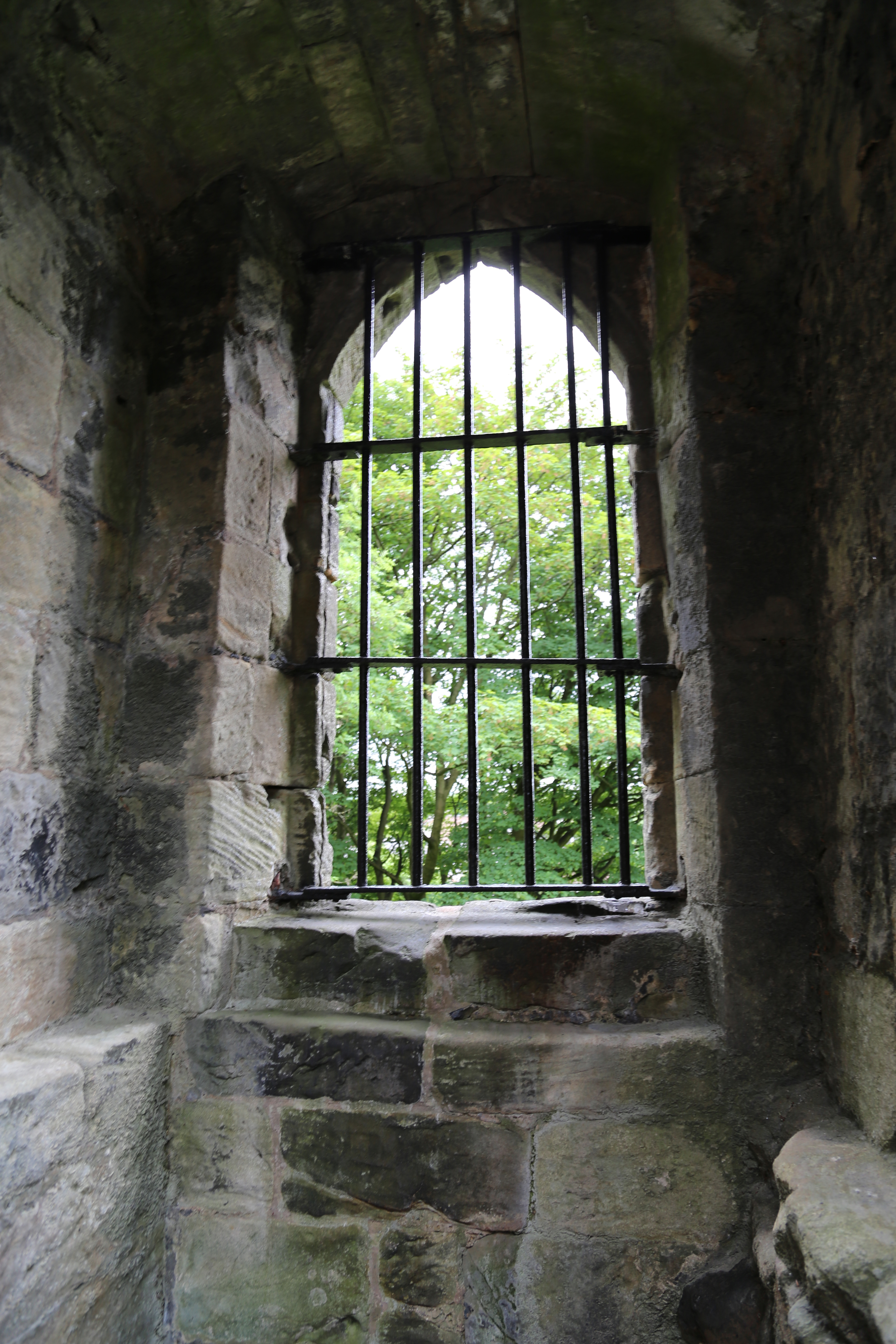 2014 Europe Trip Day 24 - Scotland (Crookston Castle, Paisley Missionary Flat (Walker Street), Lawn Bowling Pitch, Irn Bru, Church of the Holy Rude, Stirling Castle, 2014 Pipefest Stirling)