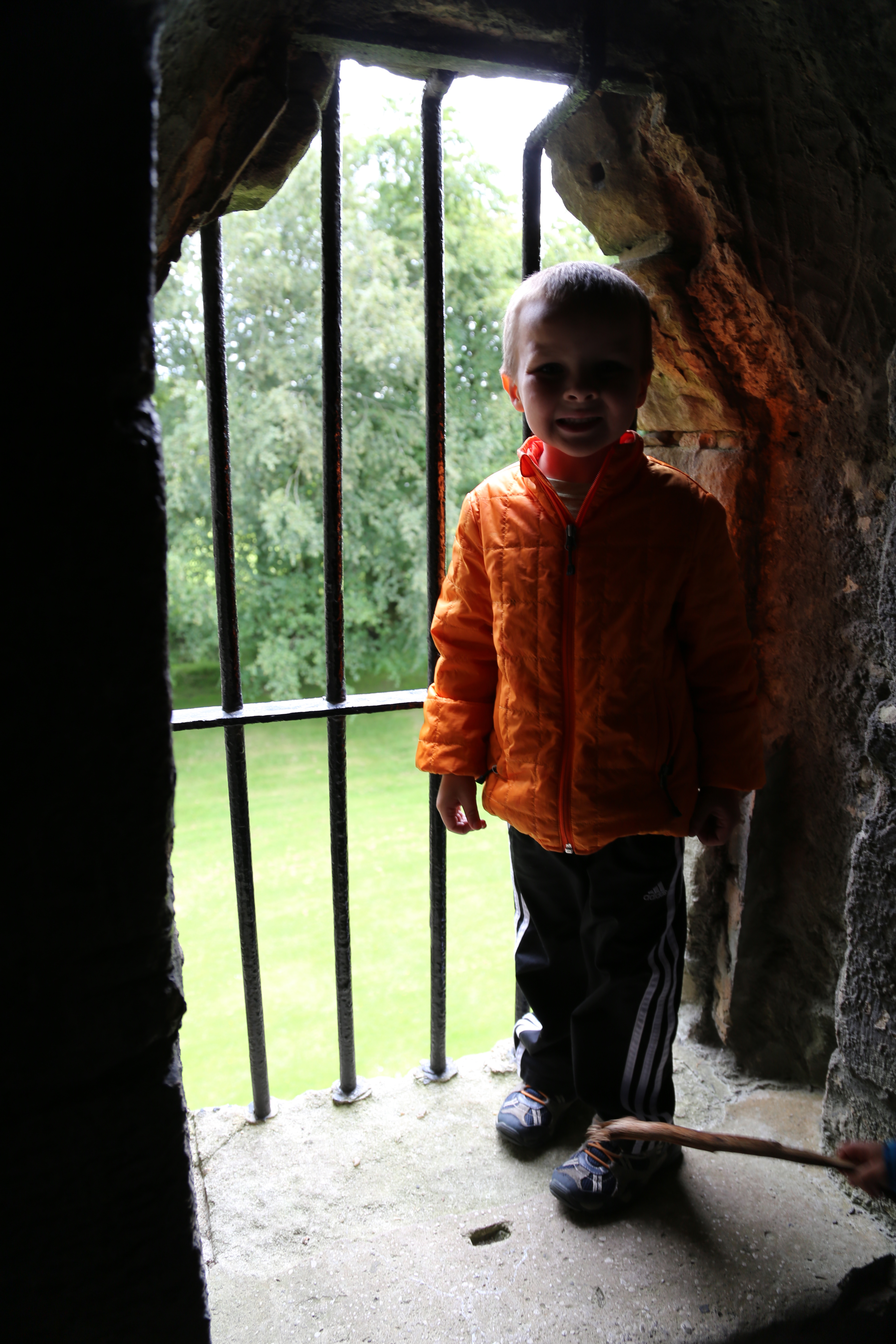 2014 Europe Trip Day 24 - Scotland (Crookston Castle, Paisley Missionary Flat (Walker Street), Lawn Bowling Pitch, Irn Bru, Church of the Holy Rude, Stirling Castle, 2014 Pipefest Stirling)