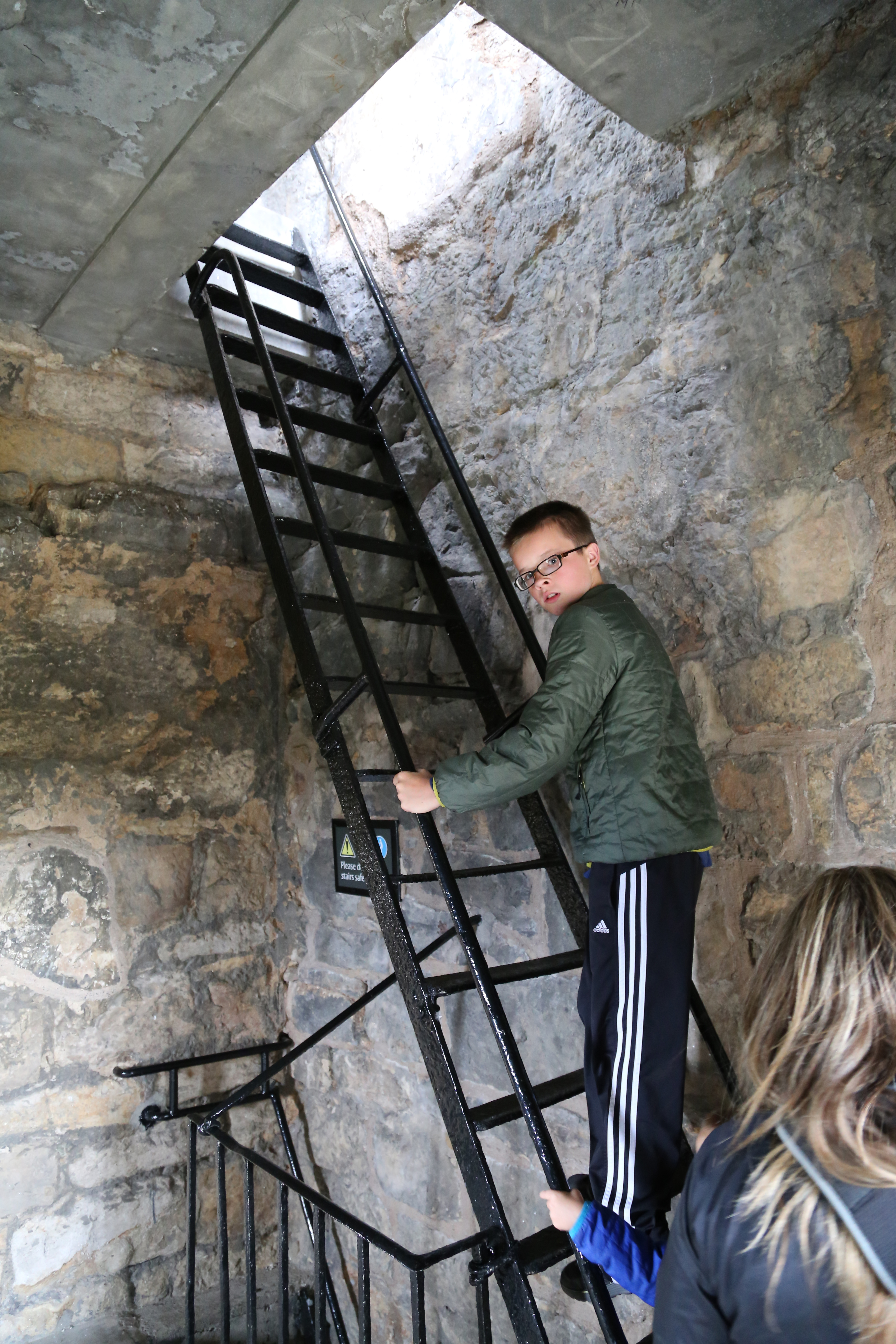 2014 Europe Trip Day 24 - Scotland (Crookston Castle, Paisley Missionary Flat (Walker Street), Lawn Bowling Pitch, Irn Bru, Church of the Holy Rude, Stirling Castle, 2014 Pipefest Stirling)