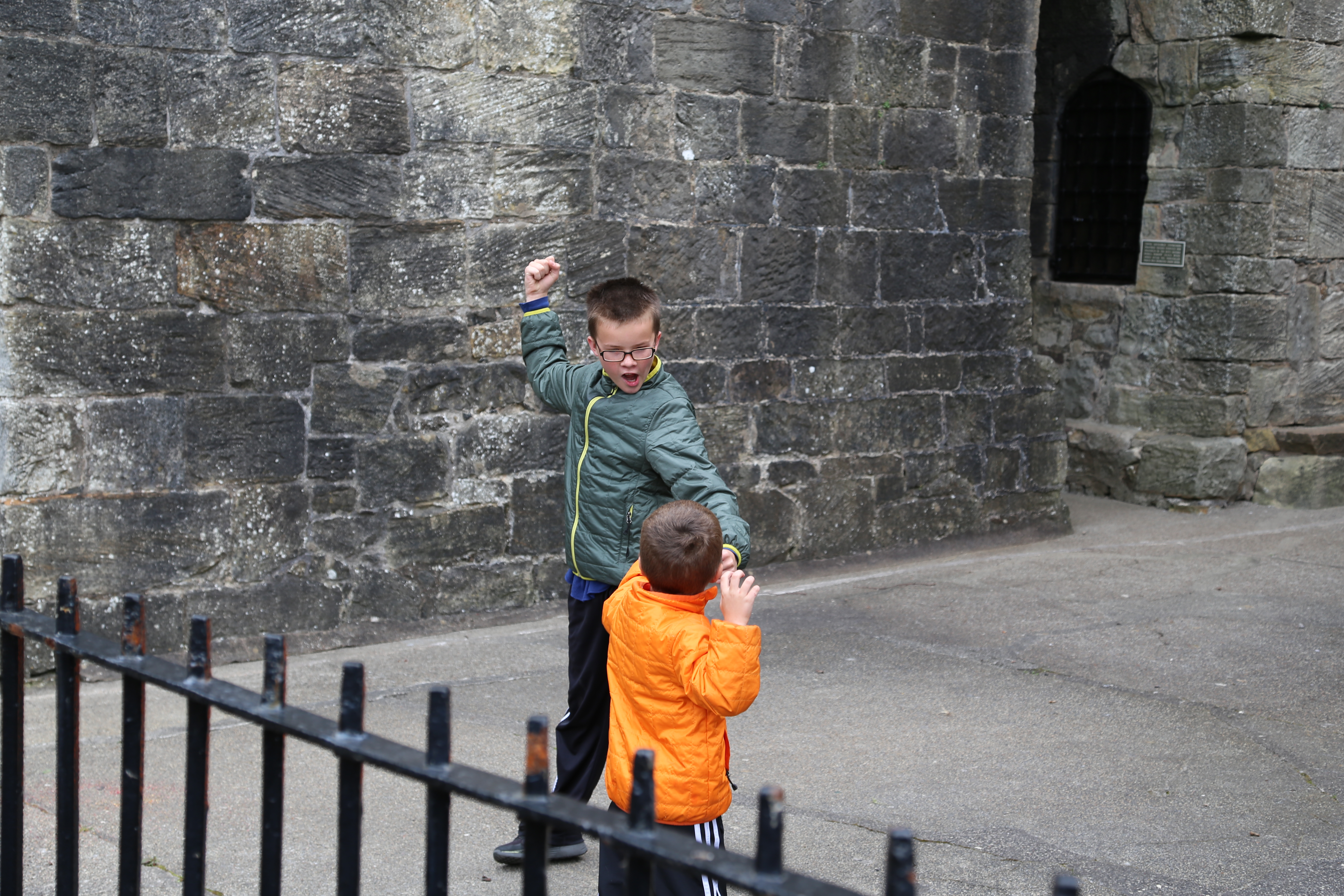 2014 Europe Trip Day 24 - Scotland (Crookston Castle, Paisley Missionary Flat (Walker Street), Lawn Bowling Pitch, Irn Bru, Church of the Holy Rude, Stirling Castle, 2014 Pipefest Stirling)