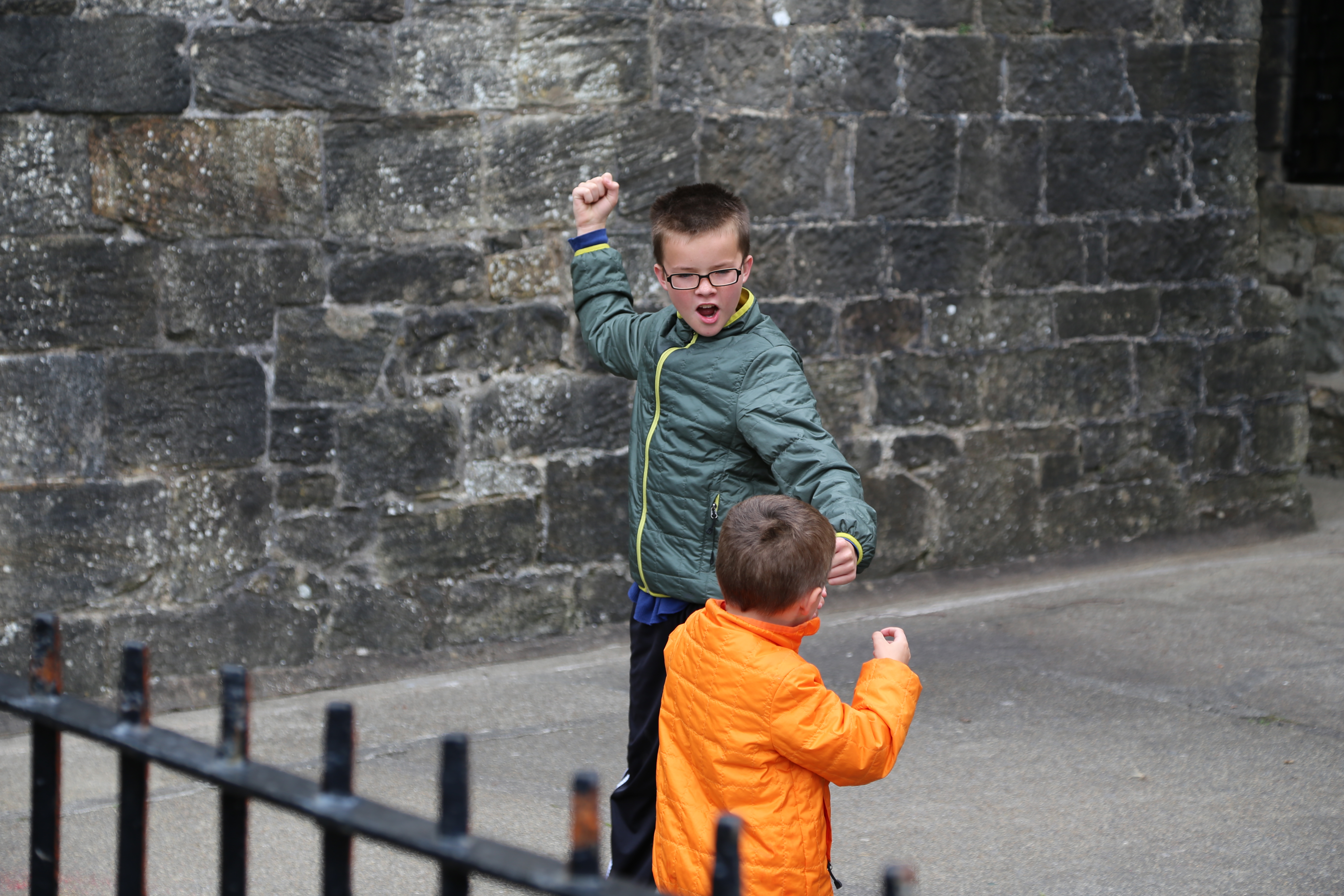 2014 Europe Trip Day 24 - Scotland (Crookston Castle, Paisley Missionary Flat (Walker Street), Lawn Bowling Pitch, Irn Bru, Church of the Holy Rude, Stirling Castle, 2014 Pipefest Stirling)