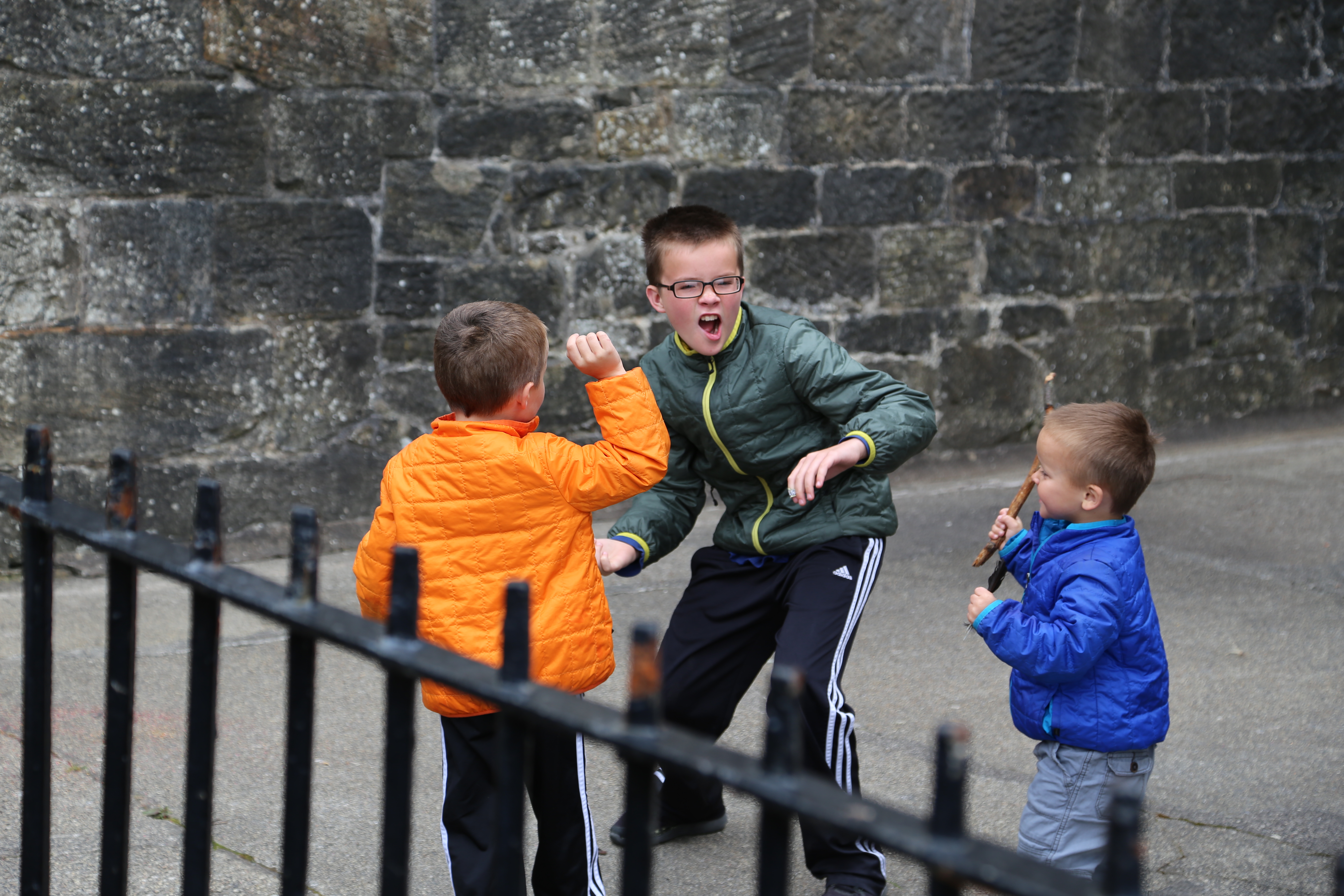 2014 Europe Trip Day 24 - Scotland (Crookston Castle, Paisley Missionary Flat (Walker Street), Lawn Bowling Pitch, Irn Bru, Church of the Holy Rude, Stirling Castle, 2014 Pipefest Stirling)