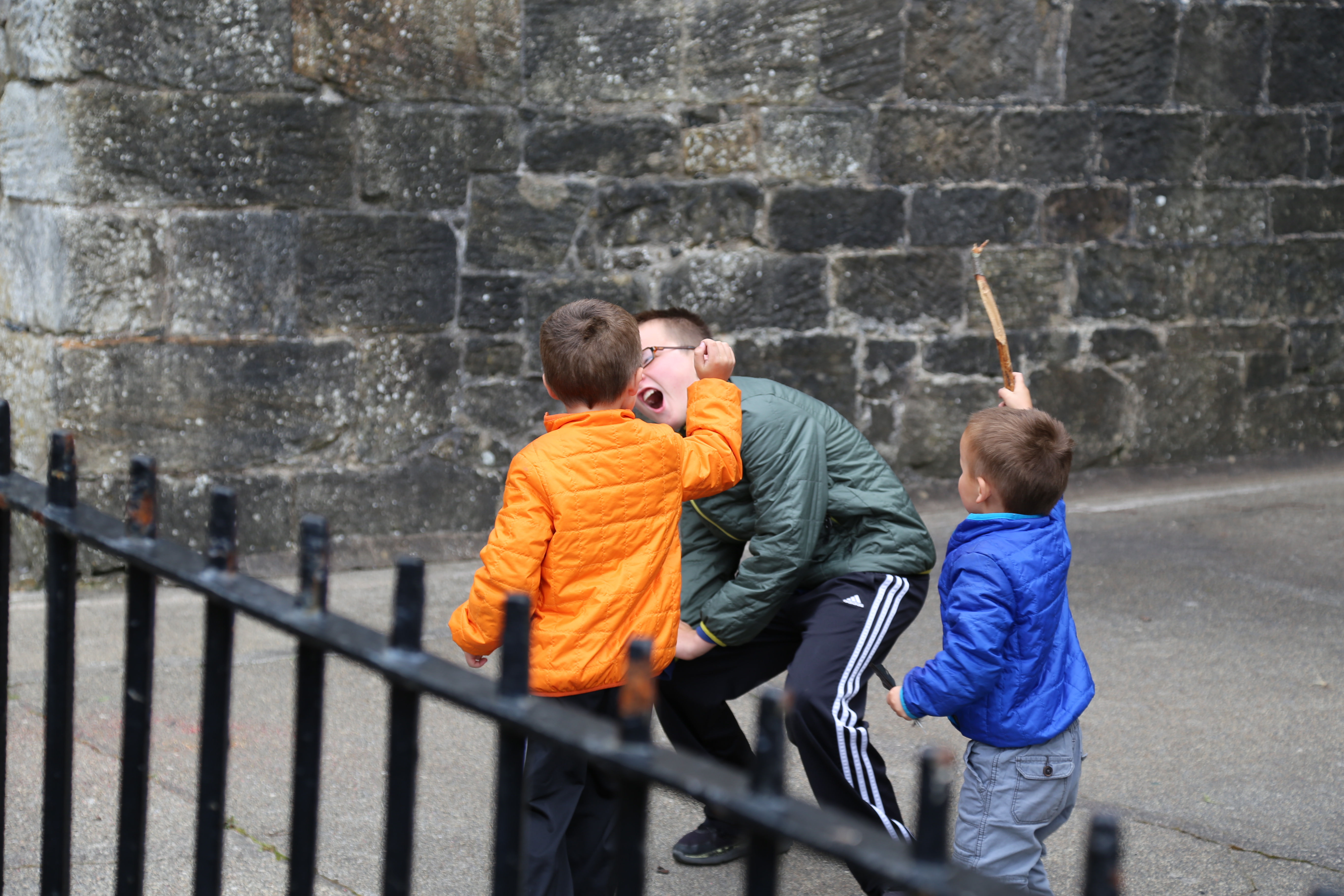 2014 Europe Trip Day 24 - Scotland (Crookston Castle, Paisley Missionary Flat (Walker Street), Lawn Bowling Pitch, Irn Bru, Church of the Holy Rude, Stirling Castle, 2014 Pipefest Stirling)