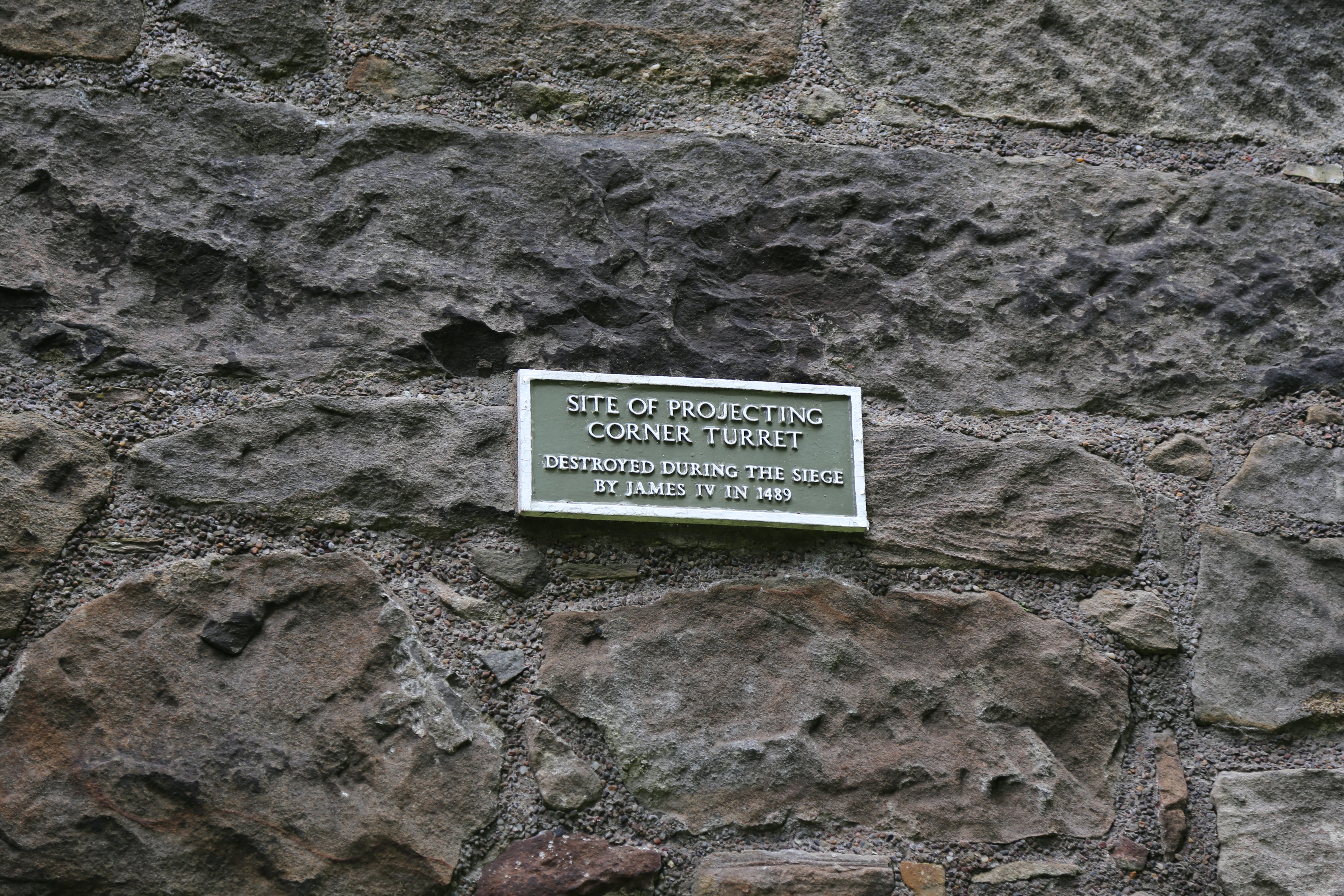 2014 Europe Trip Day 24 - Scotland (Crookston Castle, Paisley Missionary Flat (Walker Street), Lawn Bowling Pitch, Irn Bru, Church of the Holy Rude, Stirling Castle, 2014 Pipefest Stirling)