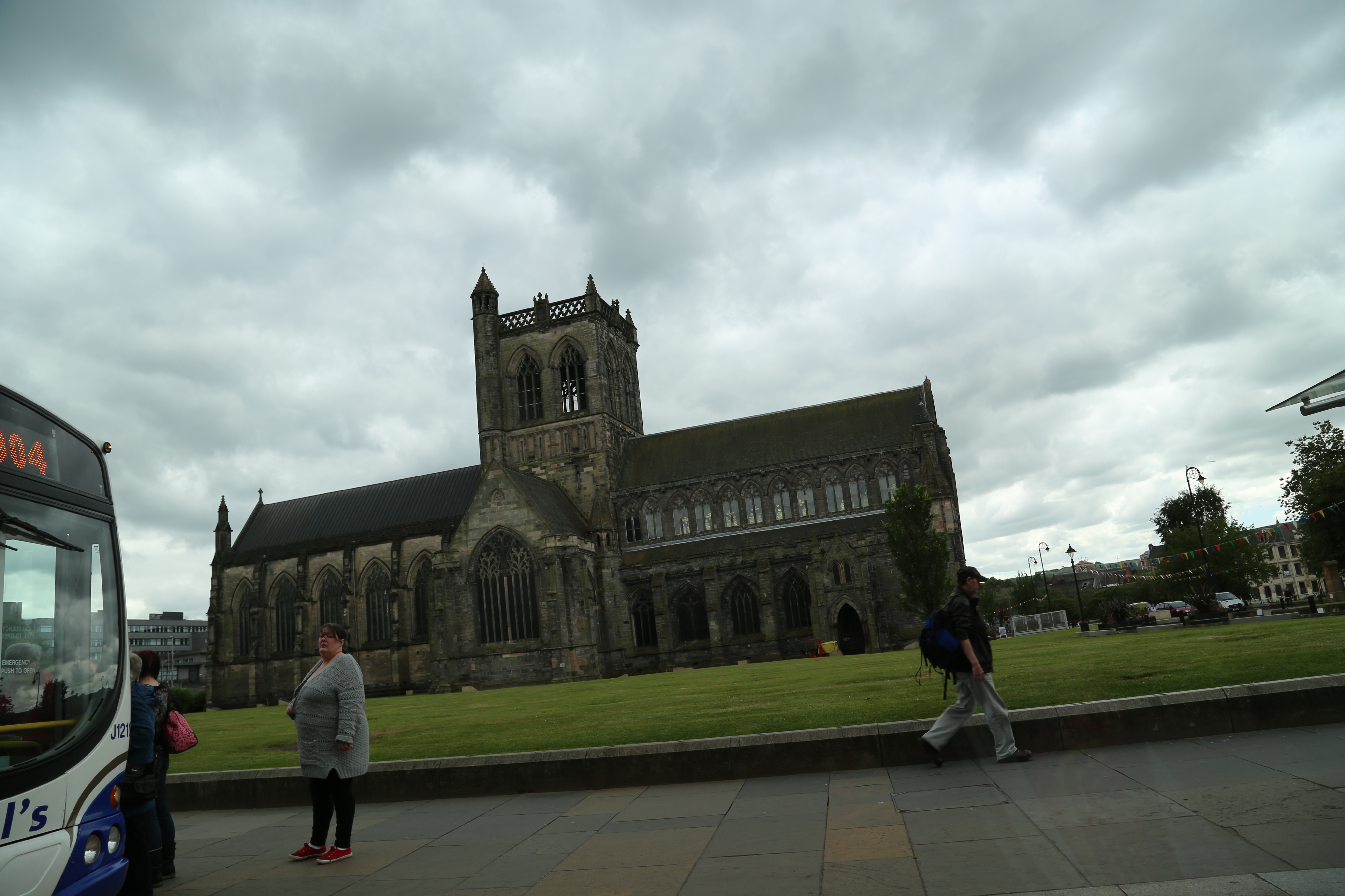 2014 Europe Trip Day 24 - Scotland (Crookston Castle, Paisley Missionary Flat (Walker Street), Lawn Bowling Pitch, Irn Bru, Church of the Holy Rude, Stirling Castle, 2014 Pipefest Stirling)