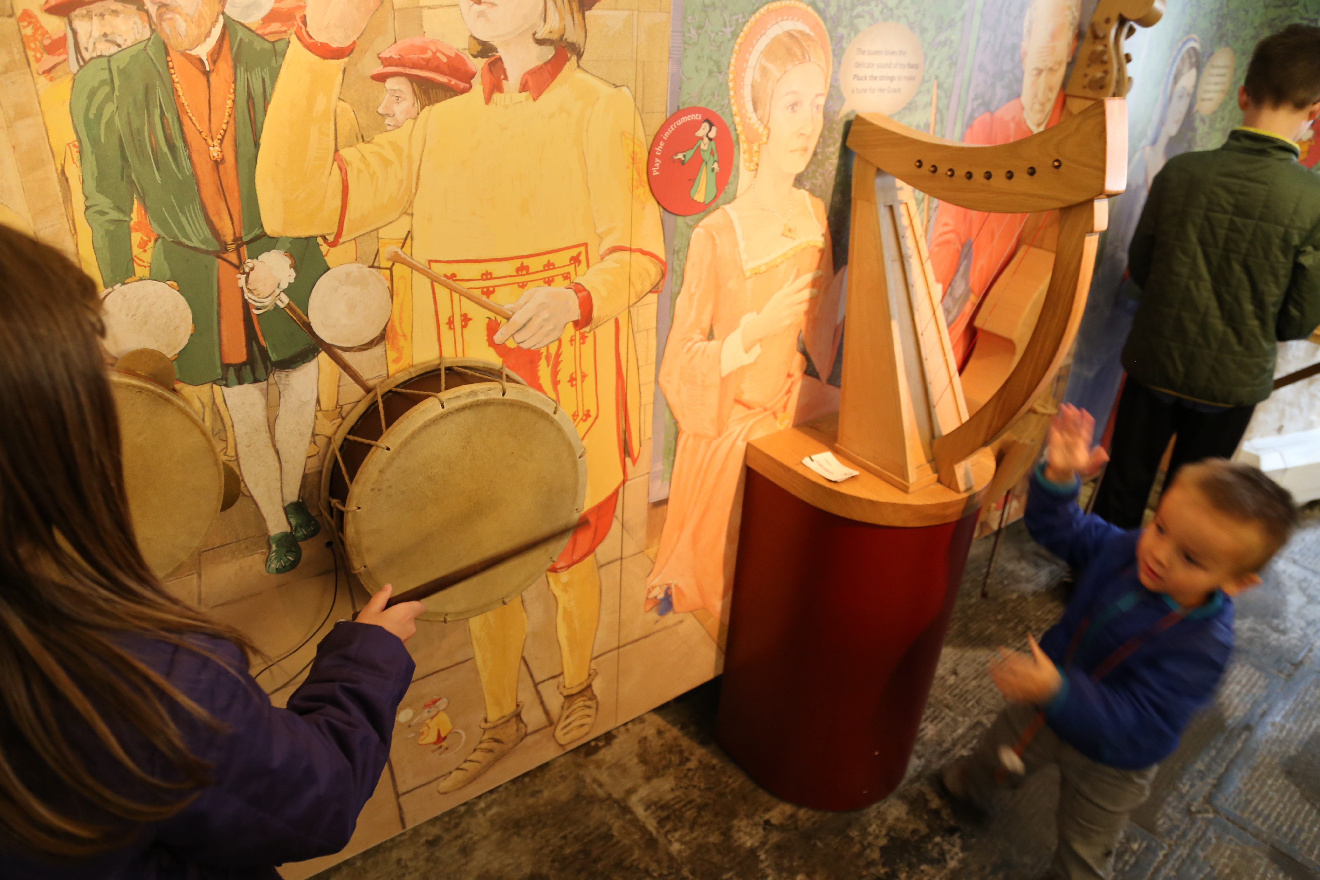2014 Europe Trip Day 24 - Scotland (Crookston Castle, Paisley Missionary Flat (Walker Street), Lawn Bowling Pitch, Irn Bru, Church of the Holy Rude, Stirling Castle, 2014 Pipefest Stirling)
