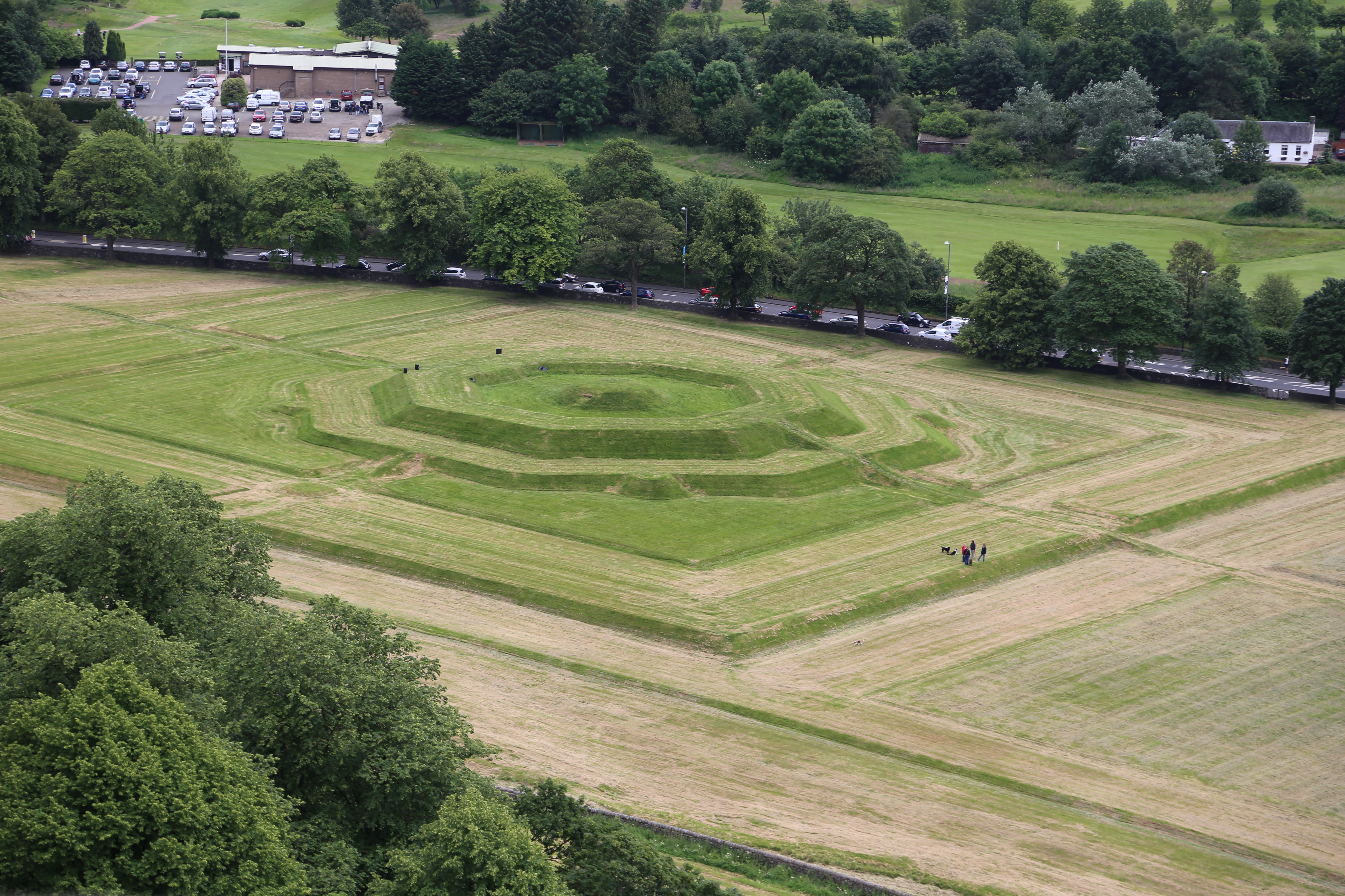 2014 Europe Trip Day 24 - Scotland (Crookston Castle, Paisley Missionary Flat (Walker Street), Lawn Bowling Pitch, Irn Bru, Church of the Holy Rude, Stirling Castle, 2014 Pipefest Stirling)