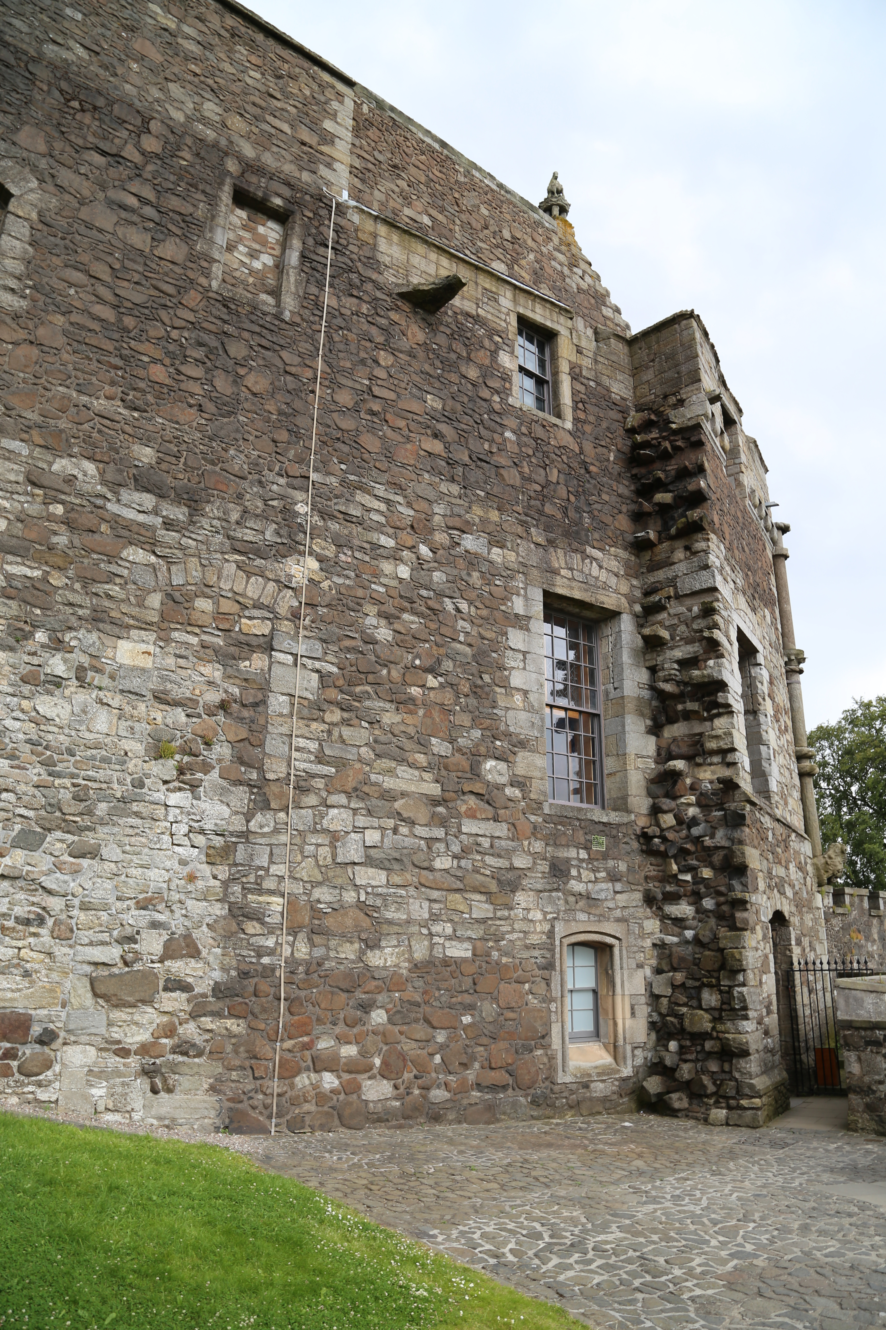 2014 Europe Trip Day 24 - Scotland (Crookston Castle, Paisley Missionary Flat (Walker Street), Lawn Bowling Pitch, Irn Bru, Church of the Holy Rude, Stirling Castle, 2014 Pipefest Stirling)