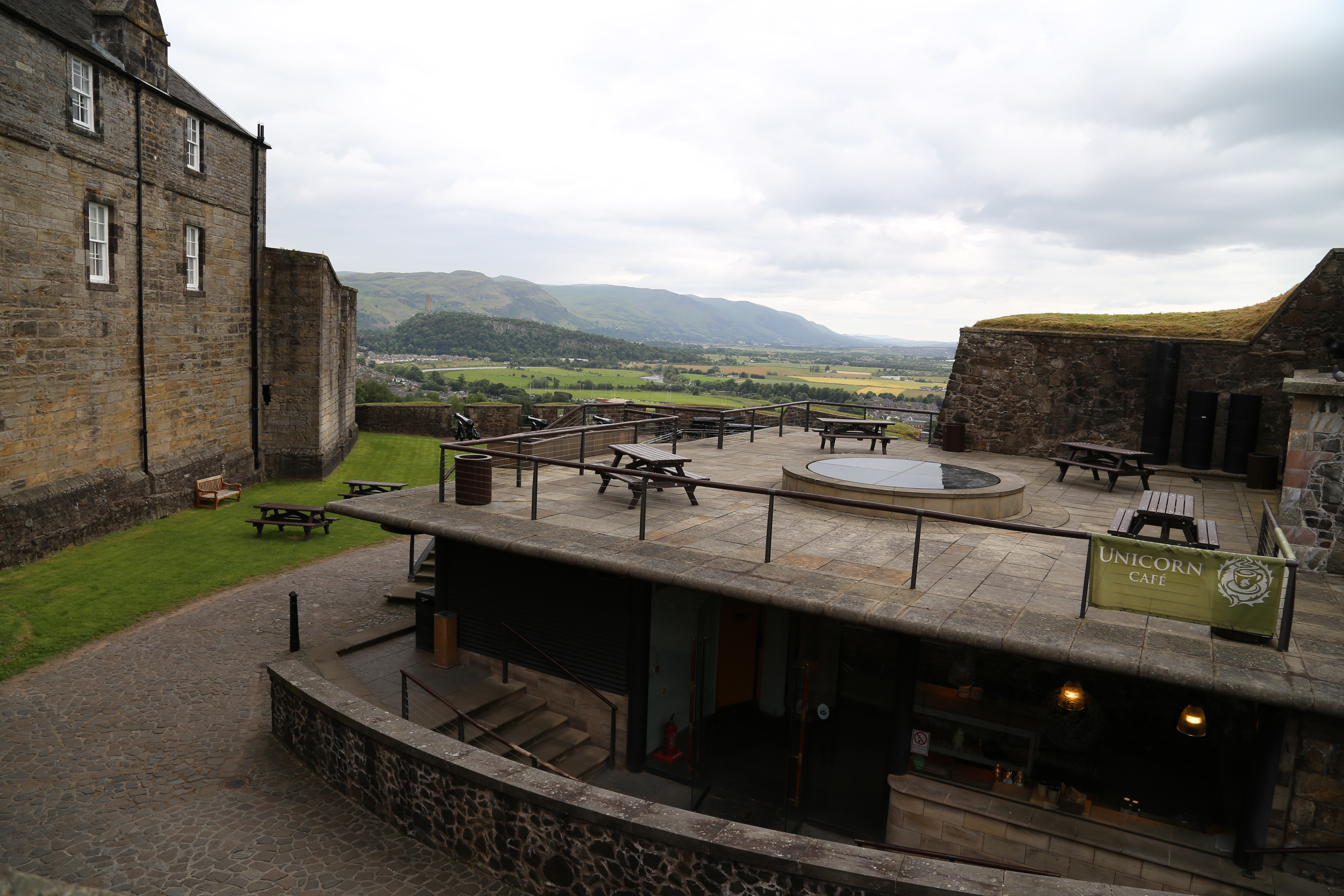 2014 Europe Trip Day 24 - Scotland (Crookston Castle, Paisley Missionary Flat (Walker Street), Lawn Bowling Pitch, Irn Bru, Church of the Holy Rude, Stirling Castle, 2014 Pipefest Stirling)