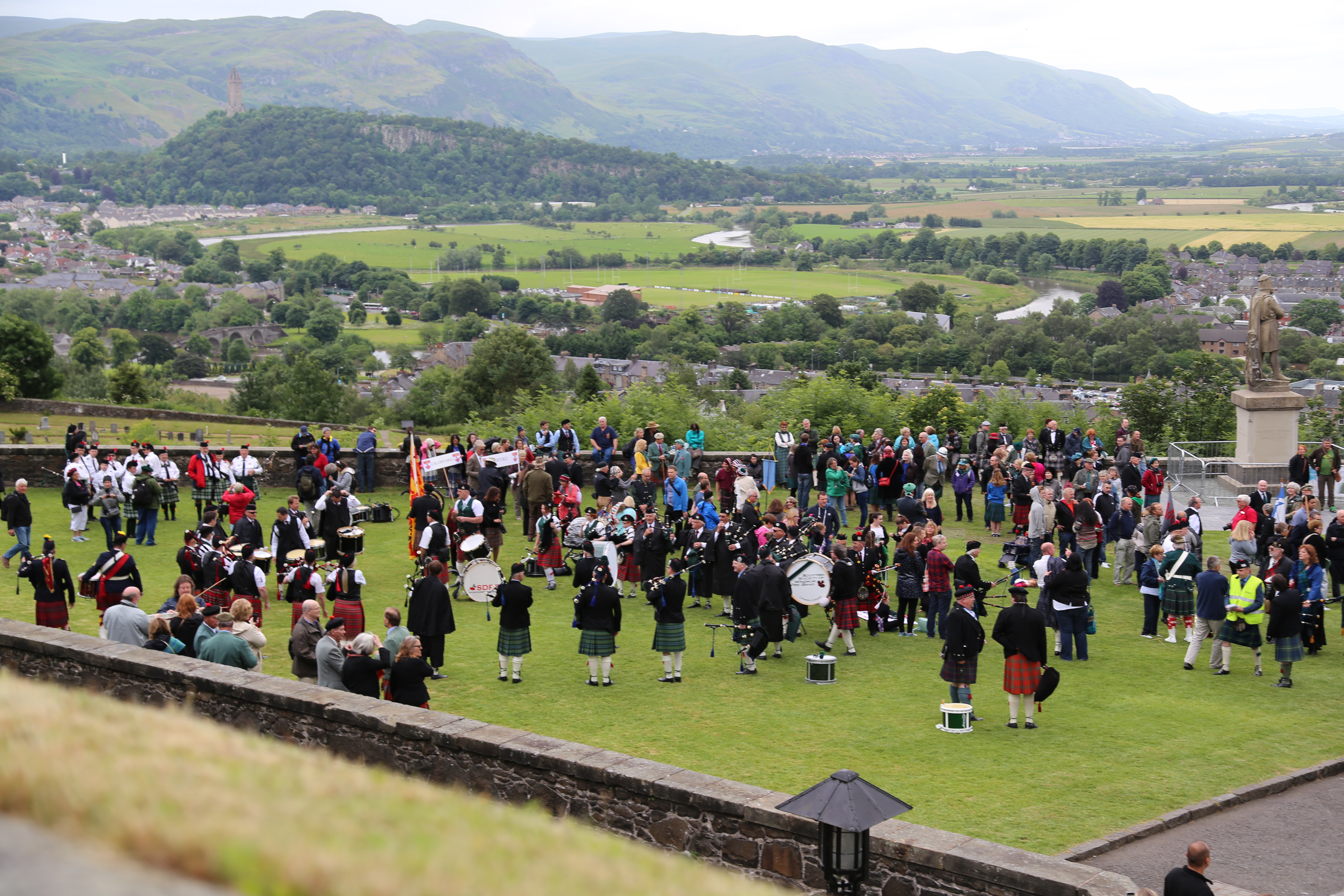 2014 Europe Trip Day 24 - Scotland (Crookston Castle, Paisley Missionary Flat (Walker Street), Lawn Bowling Pitch, Irn Bru, Church of the Holy Rude, Stirling Castle, 2014 Pipefest Stirling)