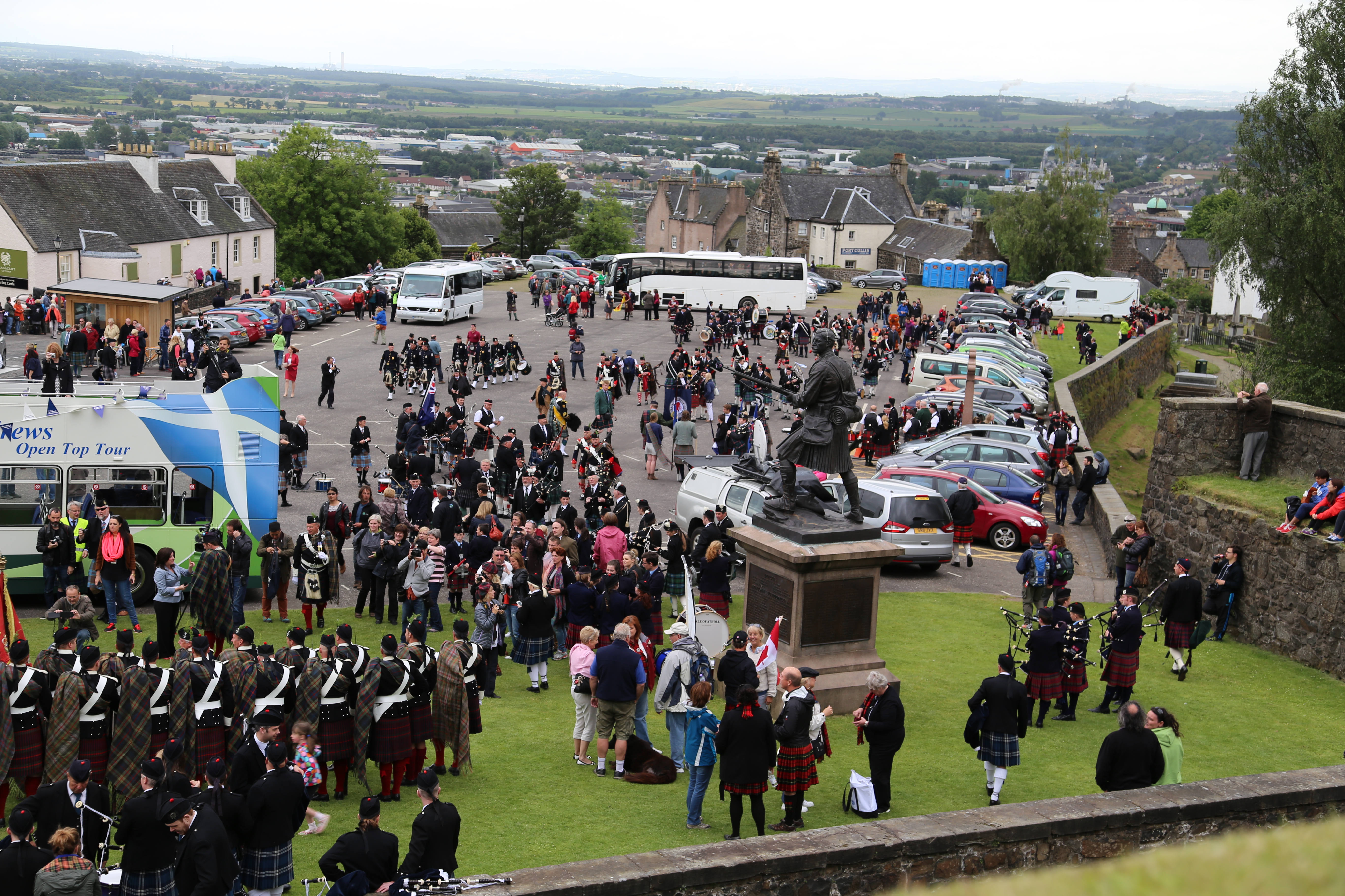 2014 Europe Trip Day 24 - Scotland (Crookston Castle, Paisley Missionary Flat (Walker Street), Lawn Bowling Pitch, Irn Bru, Church of the Holy Rude, Stirling Castle, 2014 Pipefest Stirling)