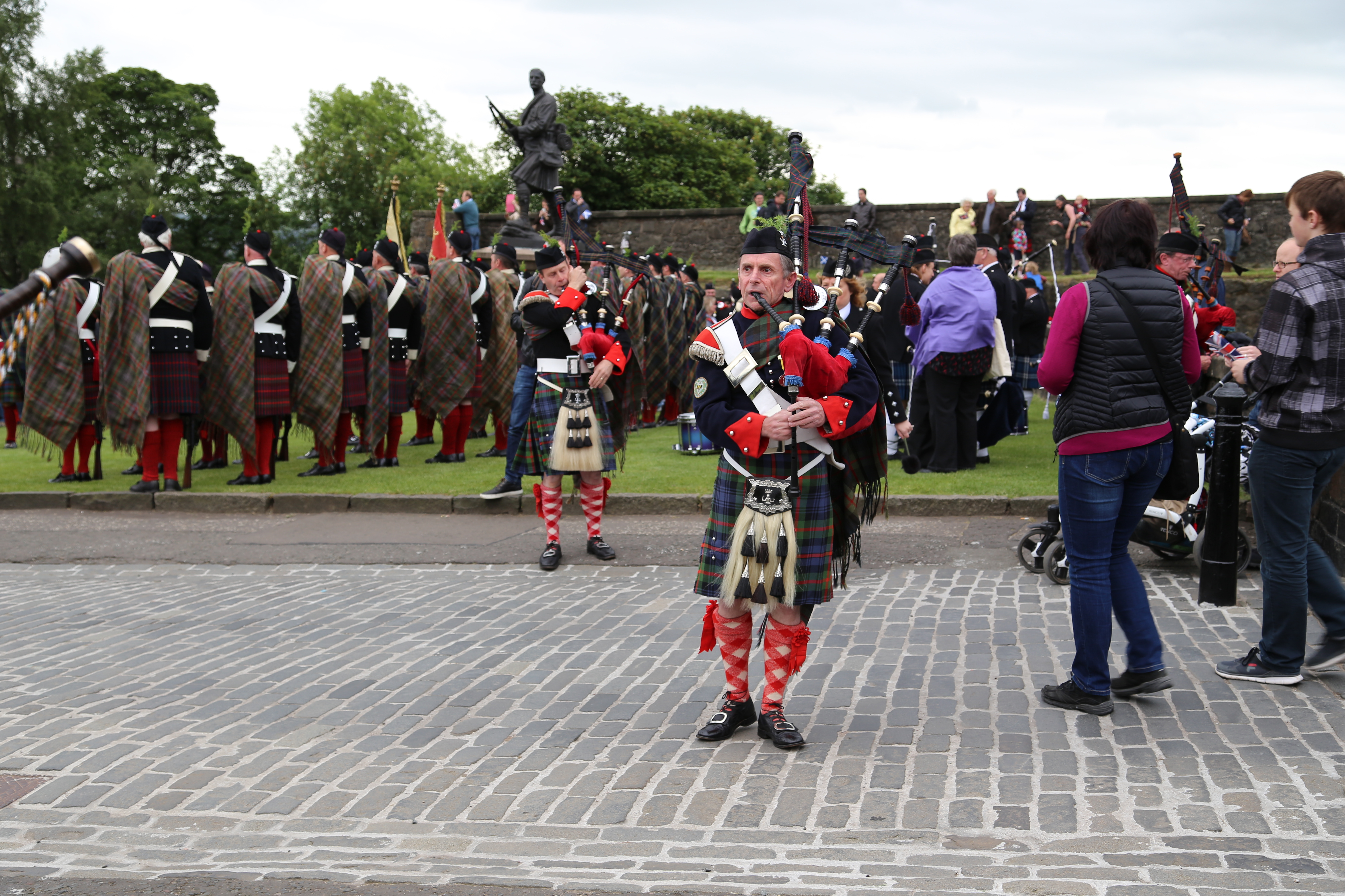 2014 Europe Trip Day 24 - Scotland (Crookston Castle, Paisley Missionary Flat (Walker Street), Lawn Bowling Pitch, Irn Bru, Church of the Holy Rude, Stirling Castle, 2014 Pipefest Stirling)
