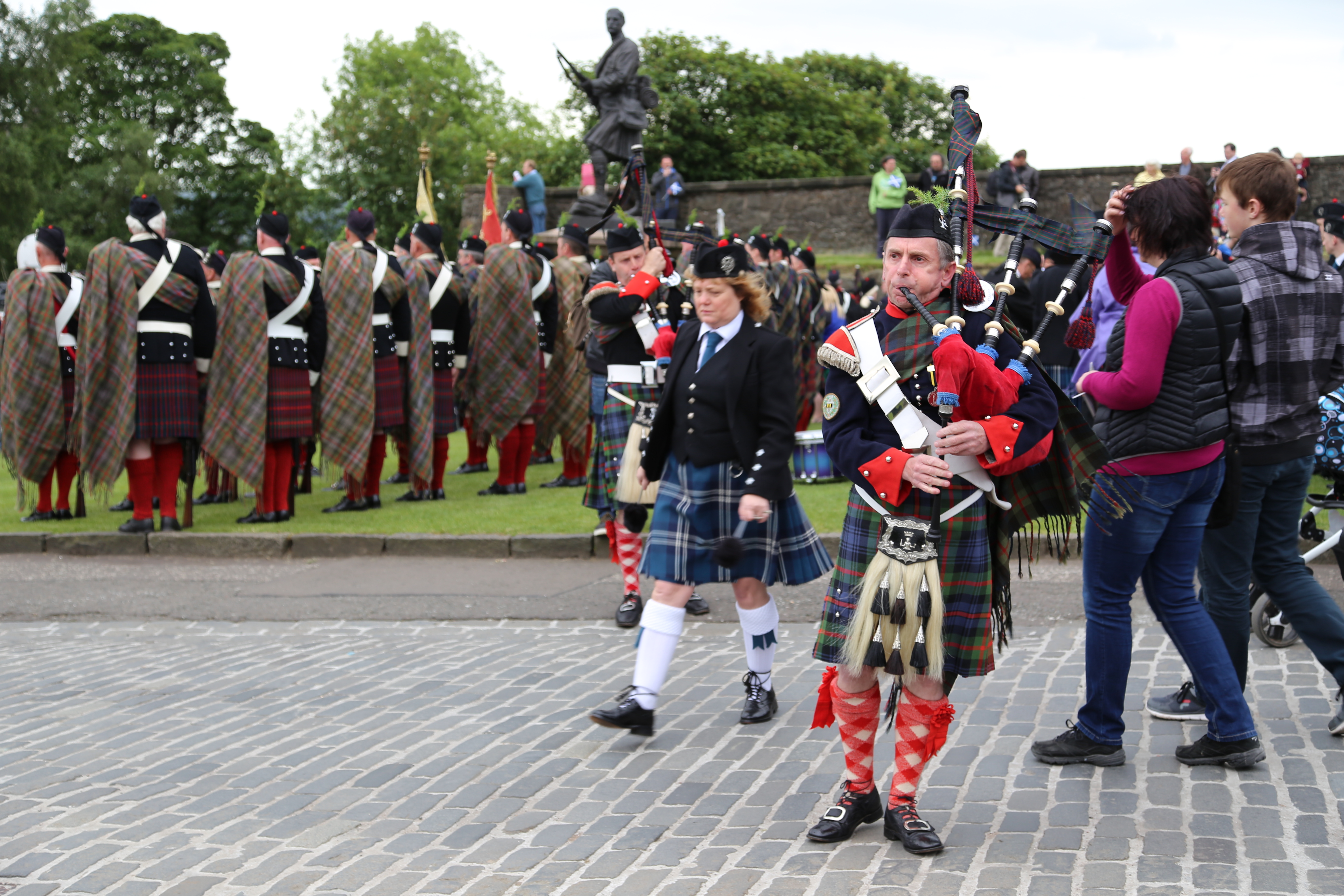 2014 Europe Trip Day 24 - Scotland (Crookston Castle, Paisley Missionary Flat (Walker Street), Lawn Bowling Pitch, Irn Bru, Church of the Holy Rude, Stirling Castle, 2014 Pipefest Stirling)