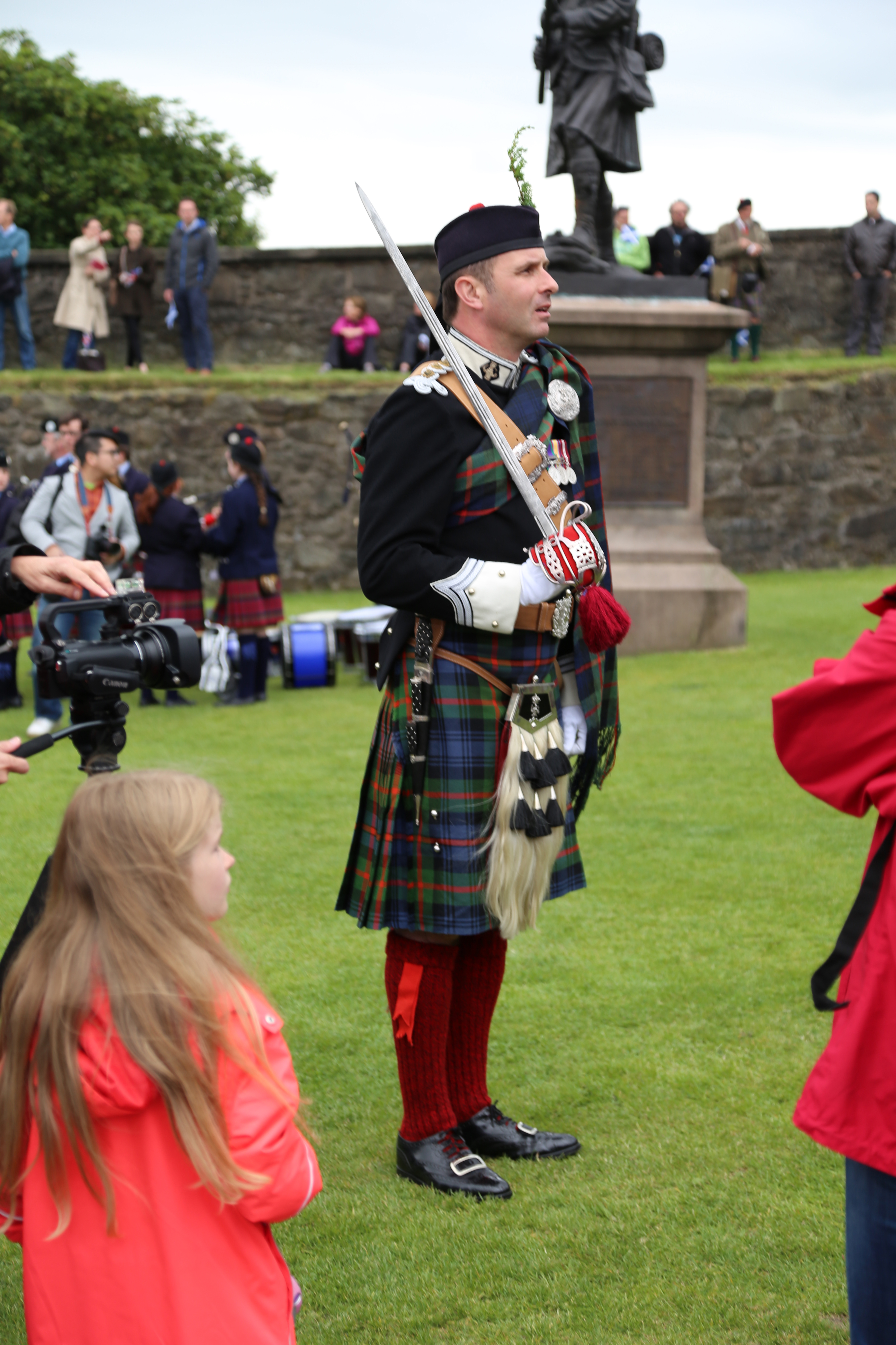 2014 Europe Trip Day 24 - Scotland (Crookston Castle, Paisley Missionary Flat (Walker Street), Lawn Bowling Pitch, Irn Bru, Church of the Holy Rude, Stirling Castle, 2014 Pipefest Stirling)