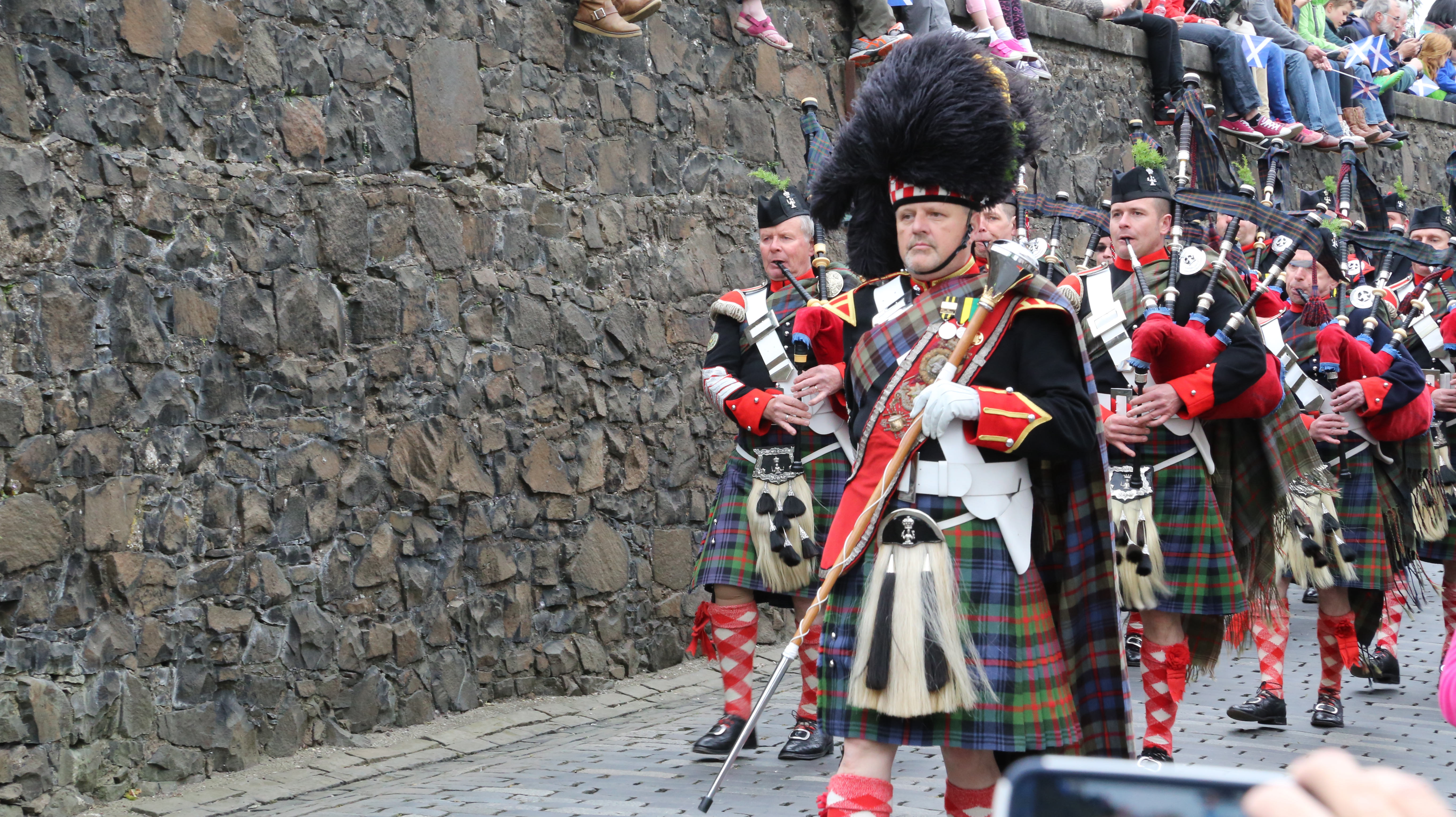 2014 Europe Trip Day 24 - Scotland (Crookston Castle, Paisley Missionary Flat (Walker Street), Lawn Bowling Pitch, Irn Bru, Church of the Holy Rude, Stirling Castle, 2014 Pipefest Stirling)