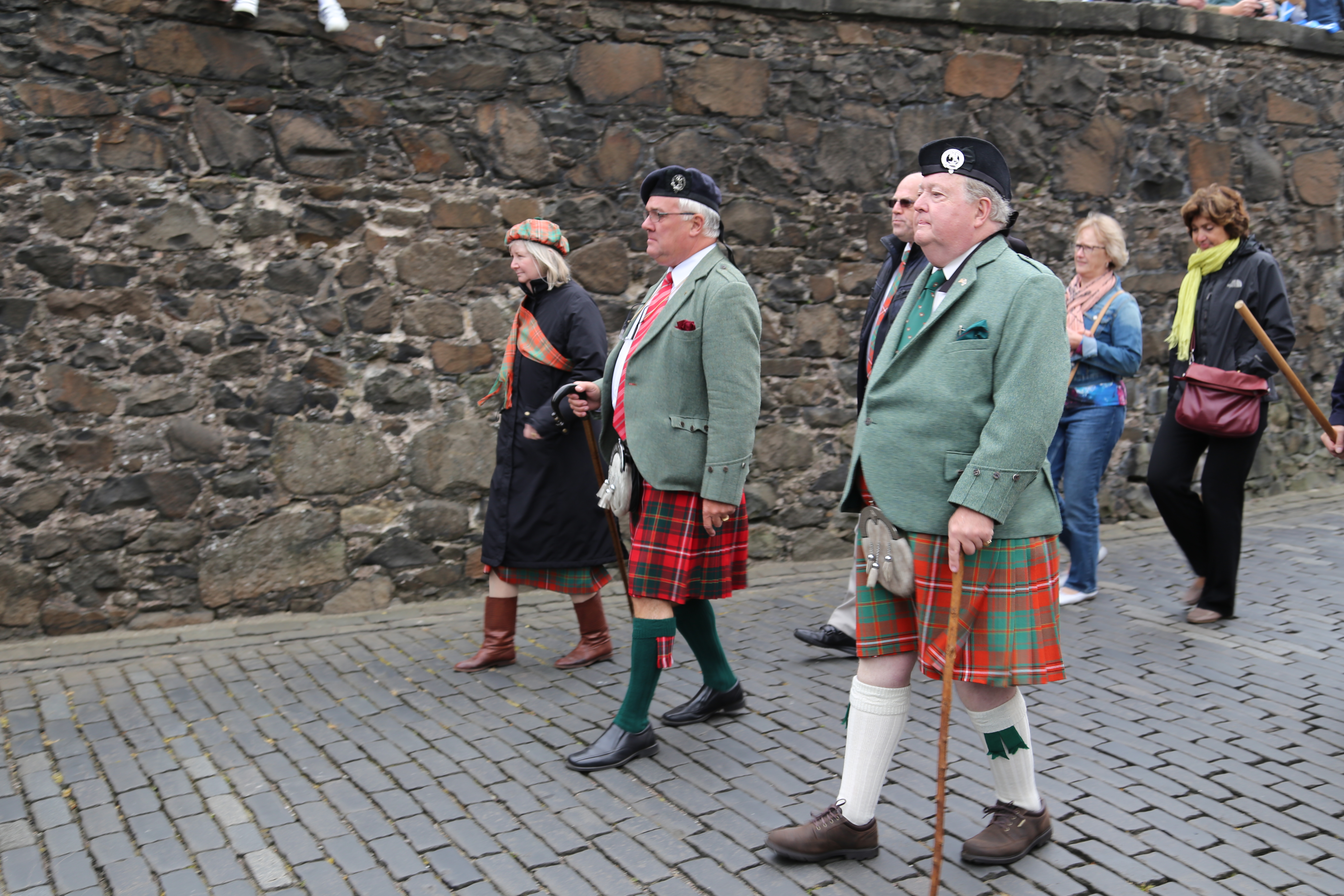 2014 Europe Trip Day 24 - Scotland (Crookston Castle, Paisley Missionary Flat (Walker Street), Lawn Bowling Pitch, Irn Bru, Church of the Holy Rude, Stirling Castle, 2014 Pipefest Stirling)
