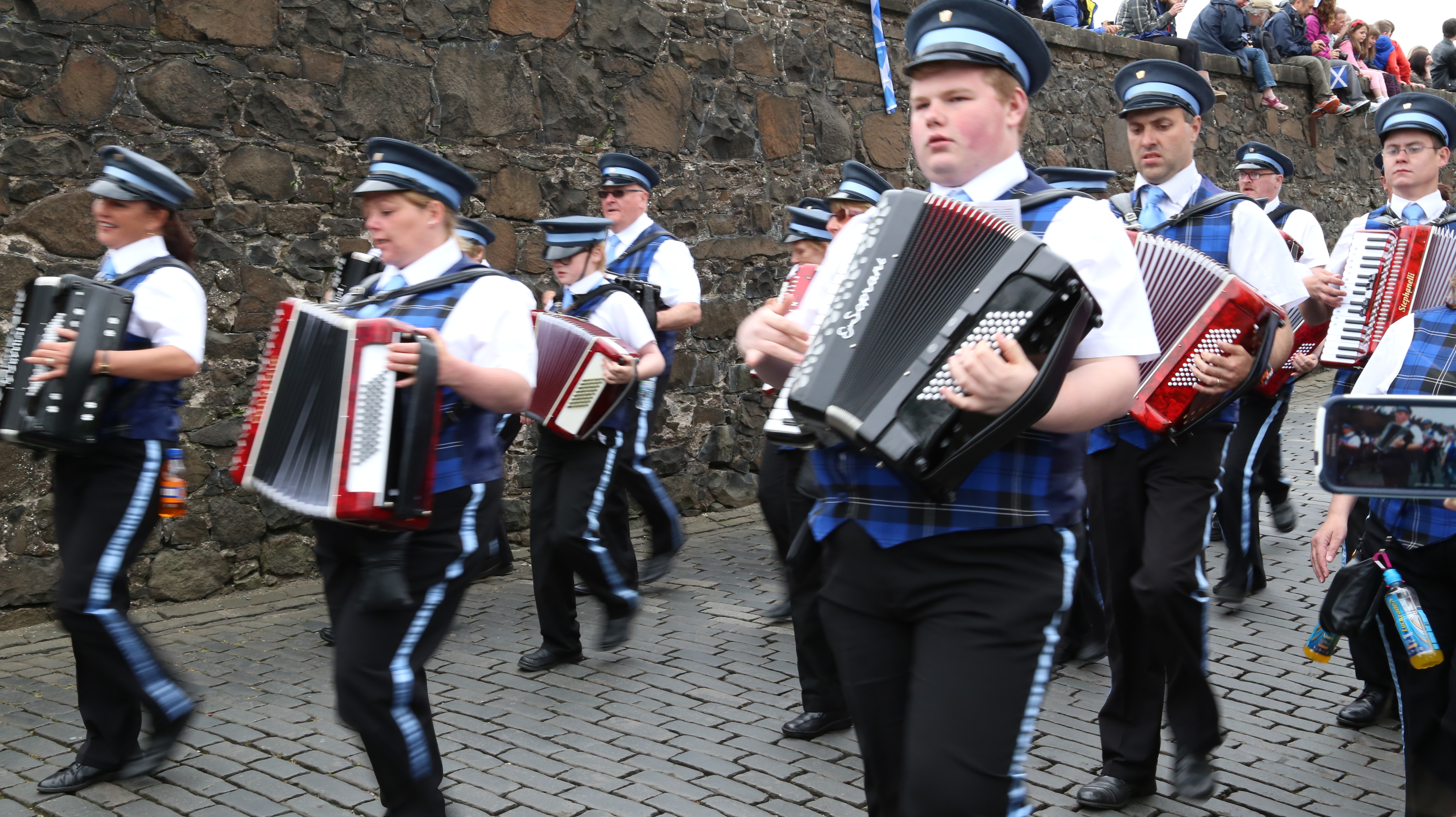 2014 Europe Trip Day 24 - Scotland (Crookston Castle, Paisley Missionary Flat (Walker Street), Lawn Bowling Pitch, Irn Bru, Church of the Holy Rude, Stirling Castle, 2014 Pipefest Stirling)