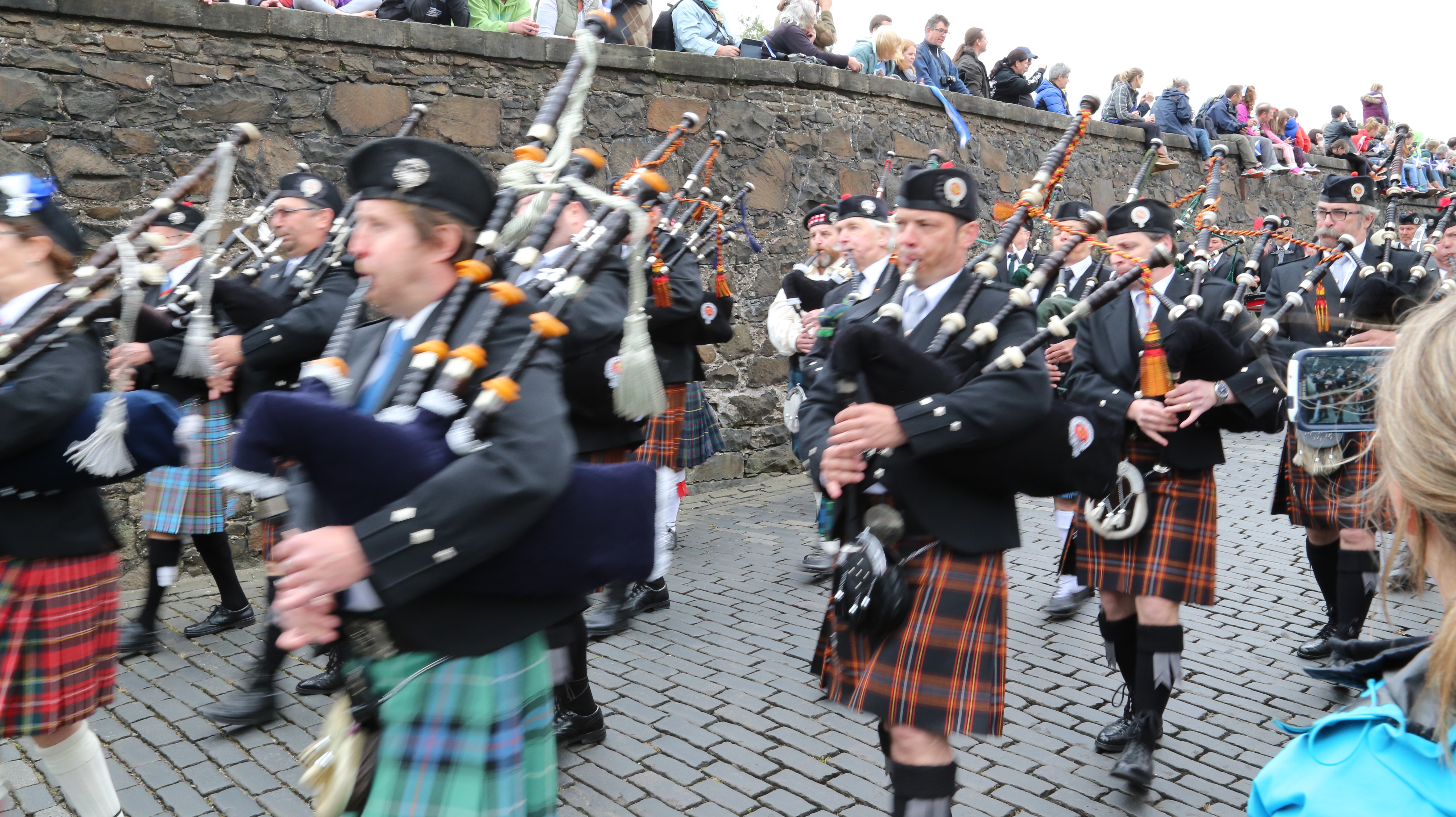 2014 Europe Trip Day 24 - Scotland (Crookston Castle, Paisley Missionary Flat (Walker Street), Lawn Bowling Pitch, Irn Bru, Church of the Holy Rude, Stirling Castle, 2014 Pipefest Stirling)