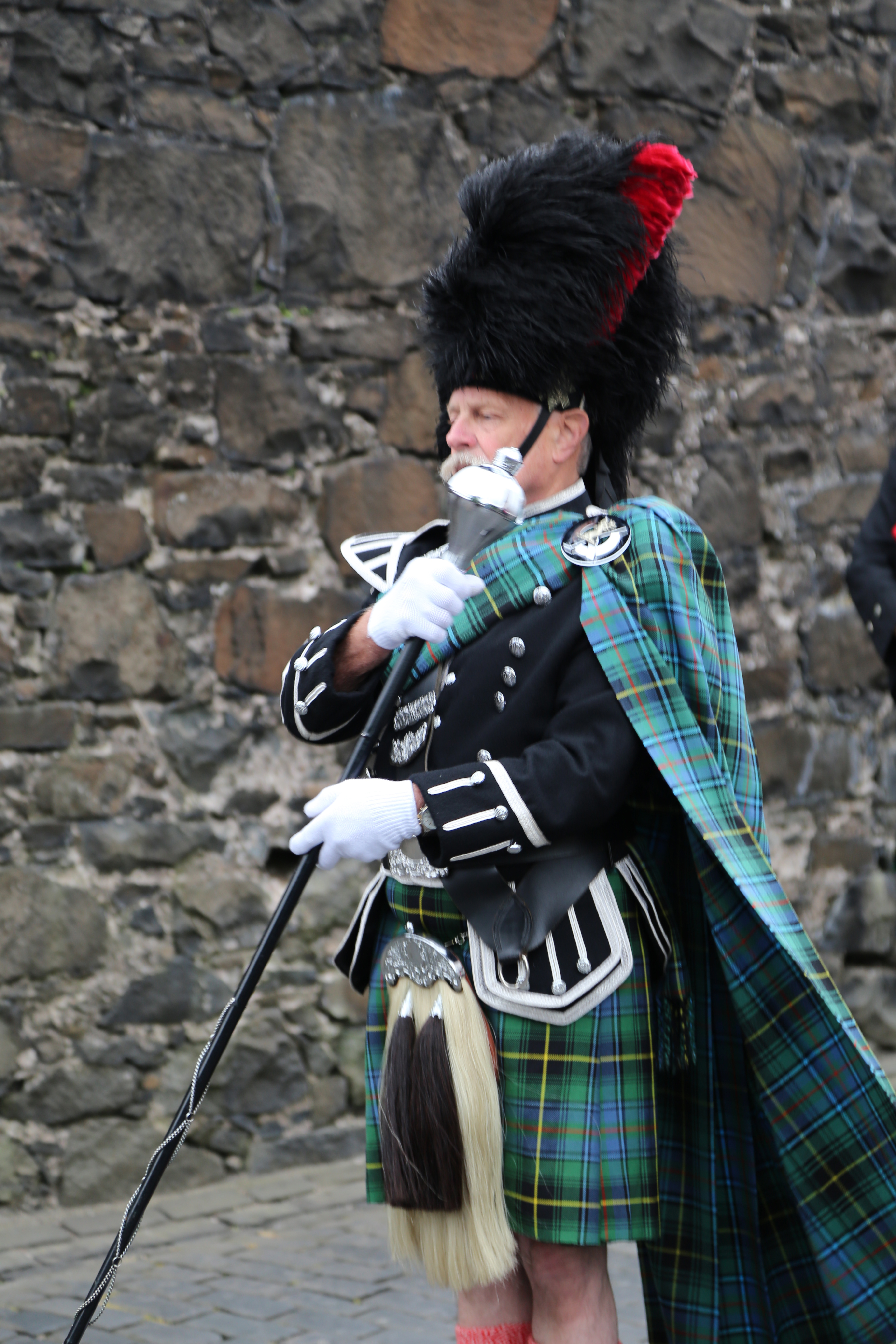 2014 Europe Trip Day 24 - Scotland (Crookston Castle, Paisley Missionary Flat (Walker Street), Lawn Bowling Pitch, Irn Bru, Church of the Holy Rude, Stirling Castle, 2014 Pipefest Stirling)