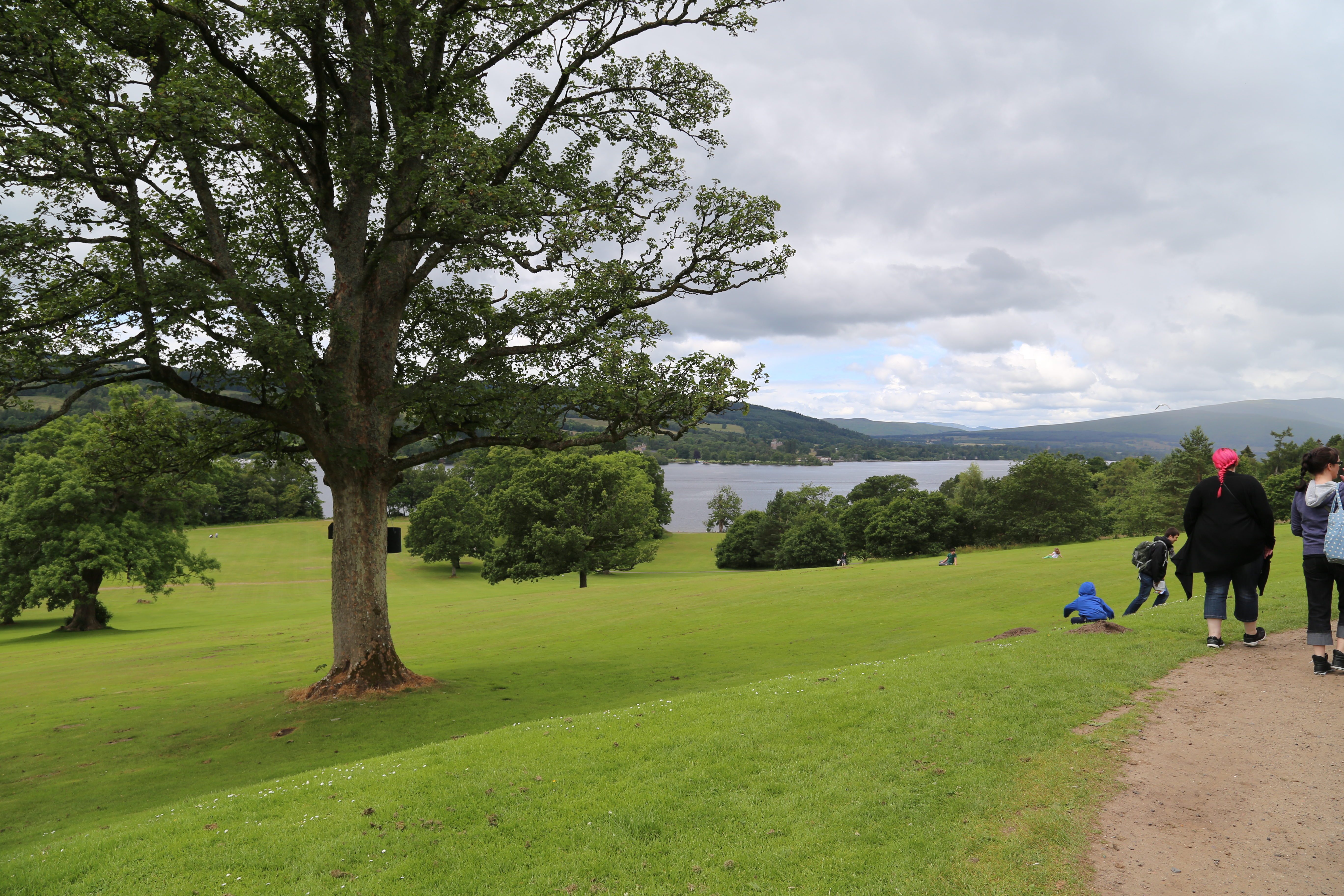 2014 Europe Trip Day 25 - Scotland (Stirling Monument, Doune Castle (Monty Python Castle), Loch Lomond, Ben Lomond, Inverary Castle, Crisps, Tunnock's, Oban Ferry to Isle of Mull, Duart Castle, Argyll Arms Hotel, Haggis, Neeps, & Tatties, Ardachy House)