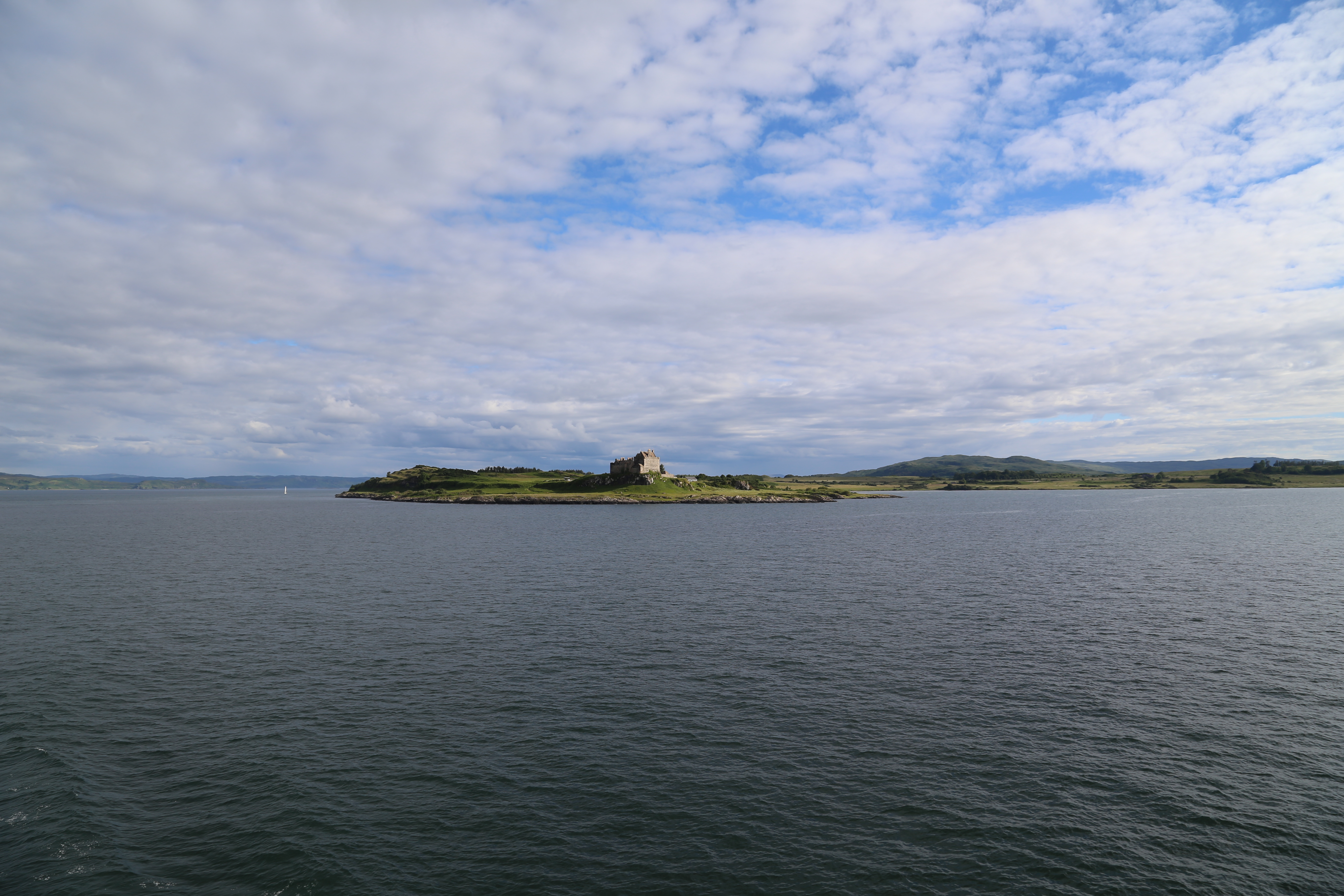 2014 Europe Trip Day 25 - Scotland (Stirling Monument, Doune Castle (Monty Python Castle), Loch Lomond, Ben Lomond, Inverary Castle, Crisps, Tunnock's, Oban Ferry to Isle of Mull, Duart Castle, Argyll Arms Hotel, Haggis, Neeps, & Tatties, Ardachy House)