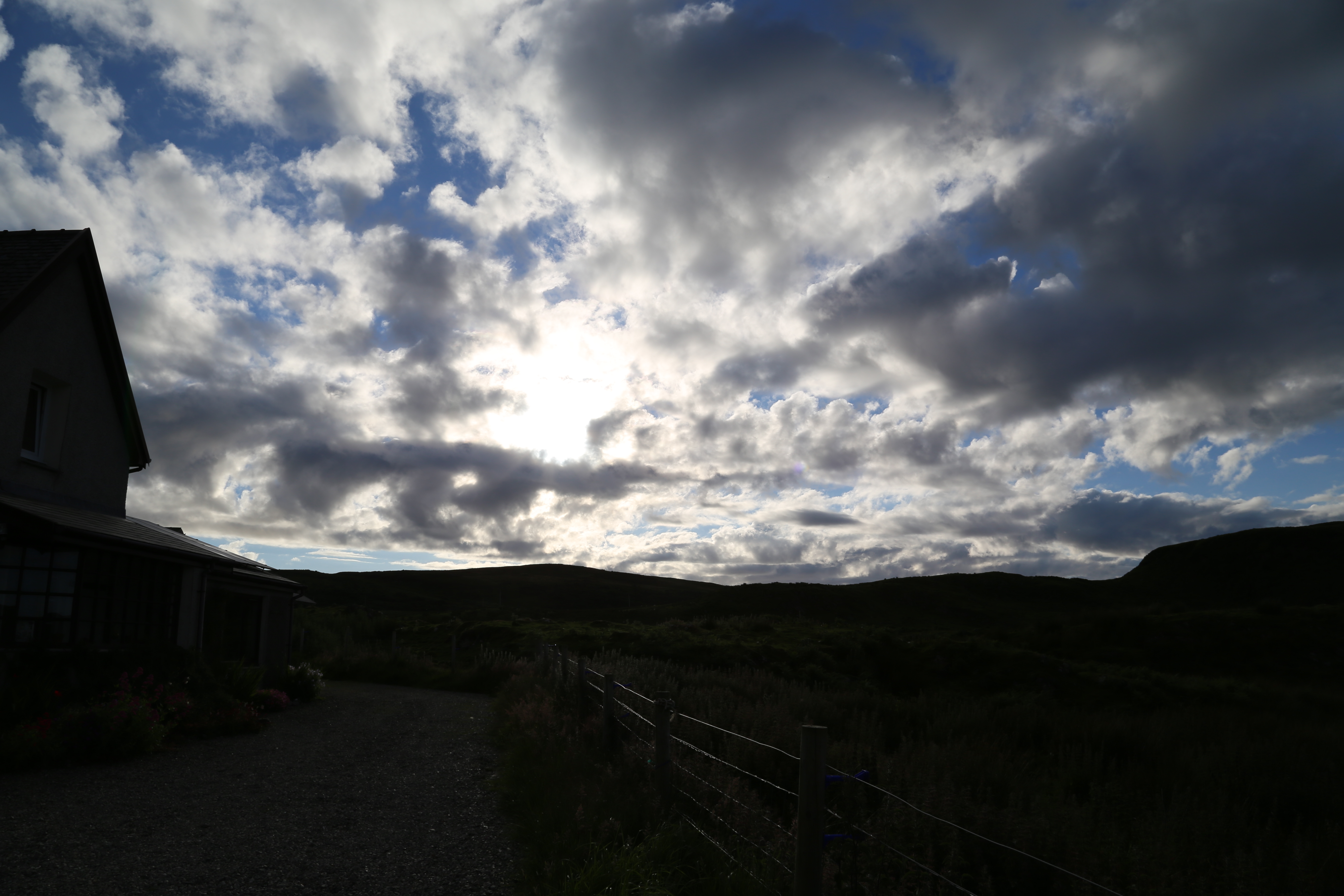 2014 Europe Trip Day 26 - Scotland (Ardachy House Yurt, Heilan' Coo, Fionnphort-Iona Ferry, Iona Nunnery, Iona Abbey (Britain Christianity Birthplace), Scottish Heather, Tobermory-Kilchoan Ferry, Castle Tioram, Glenfinnan Monument, Biting Midges!)