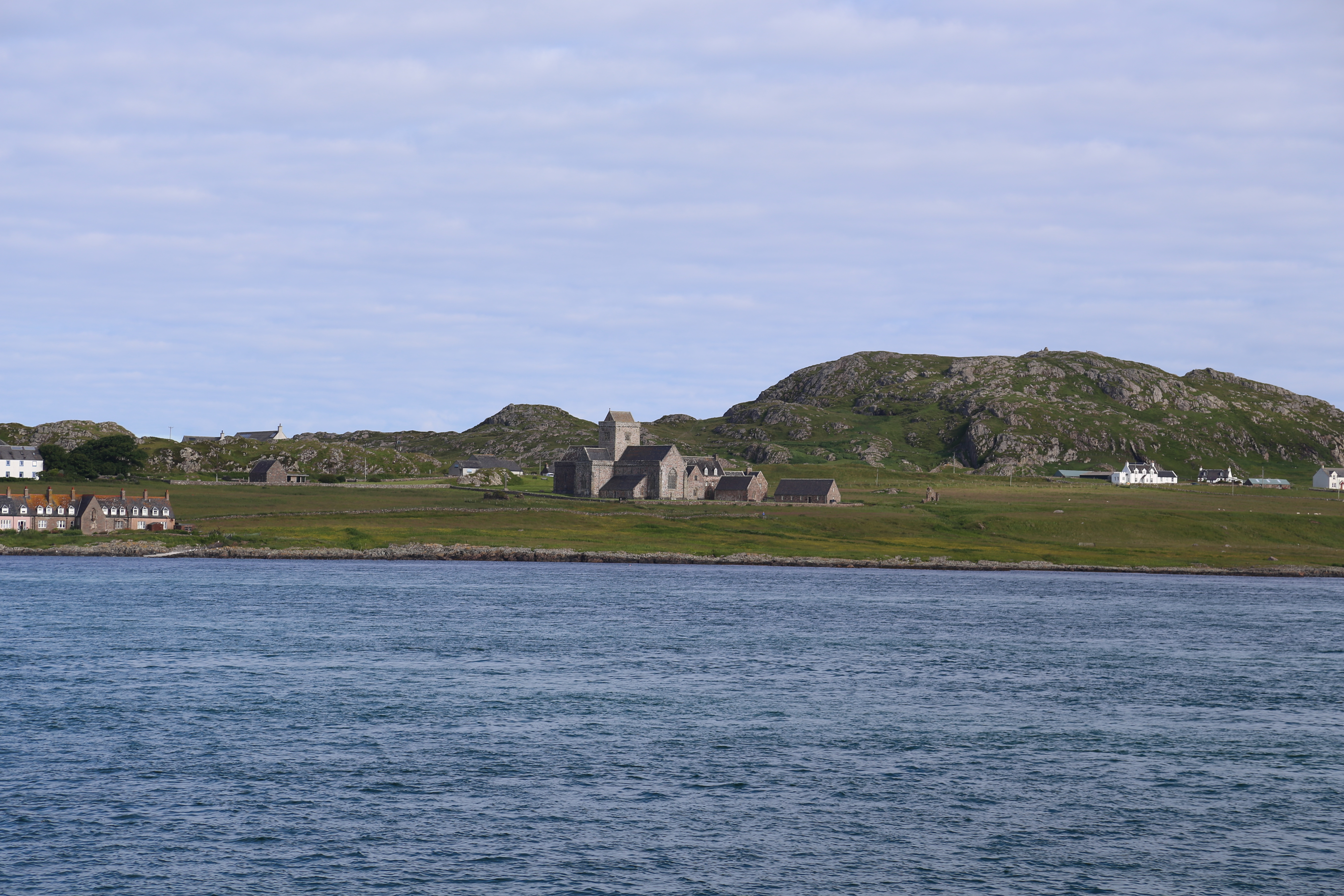 2014 Europe Trip Day 26 - Scotland (Ardachy House Yurt, Heilan' Coo, Fionnphort-Iona Ferry, Iona Nunnery, Iona Abbey (Britain Christianity Birthplace), Scottish Heather, Tobermory-Kilchoan Ferry, Castle Tioram, Glenfinnan Monument, Biting Midges!)