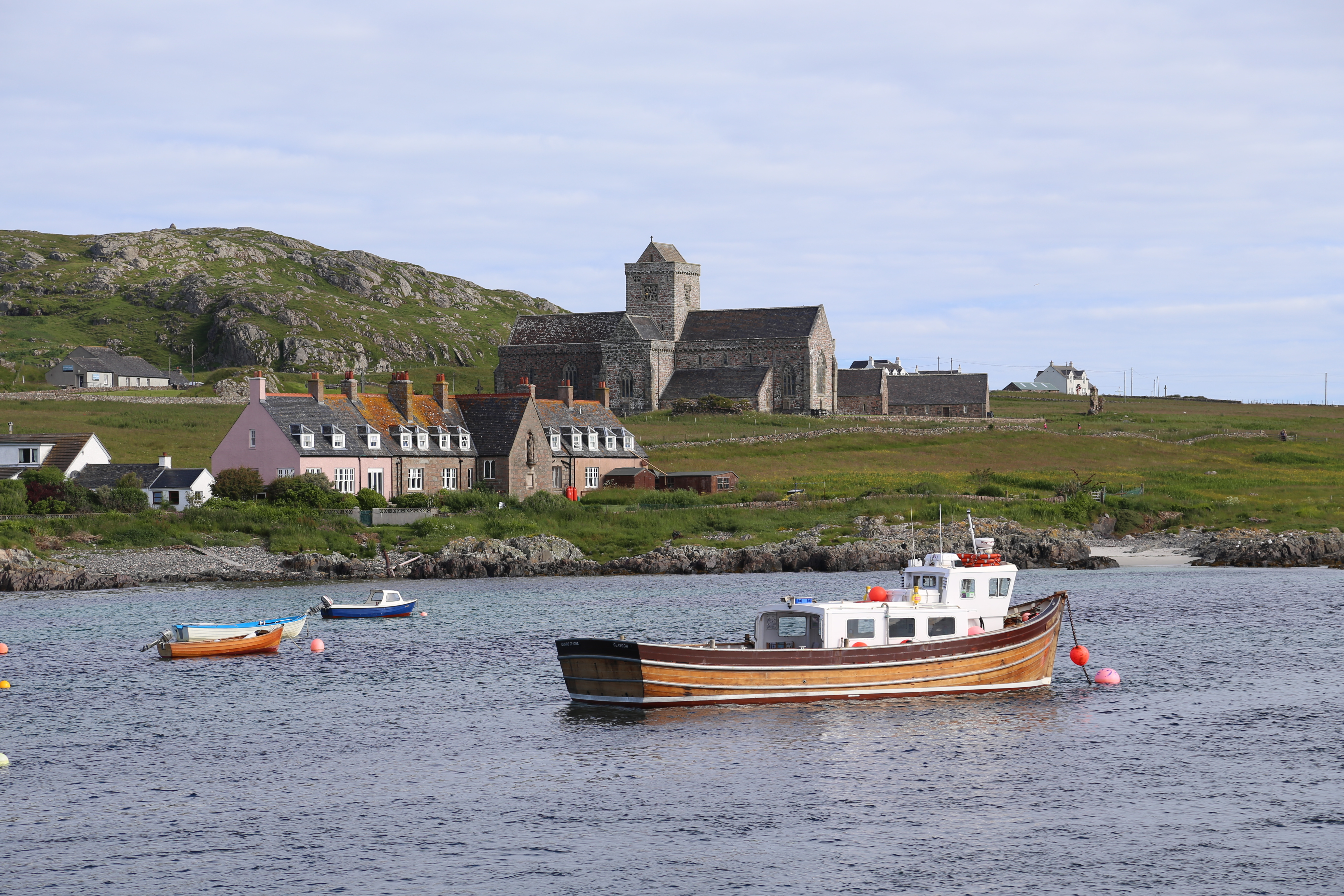 2014 Europe Trip Day 26 - Scotland (Ardachy House Yurt, Heilan' Coo, Fionnphort-Iona Ferry, Iona Nunnery, Iona Abbey (Britain Christianity Birthplace), Scottish Heather, Tobermory-Kilchoan Ferry, Castle Tioram, Glenfinnan Monument, Biting Midges!)