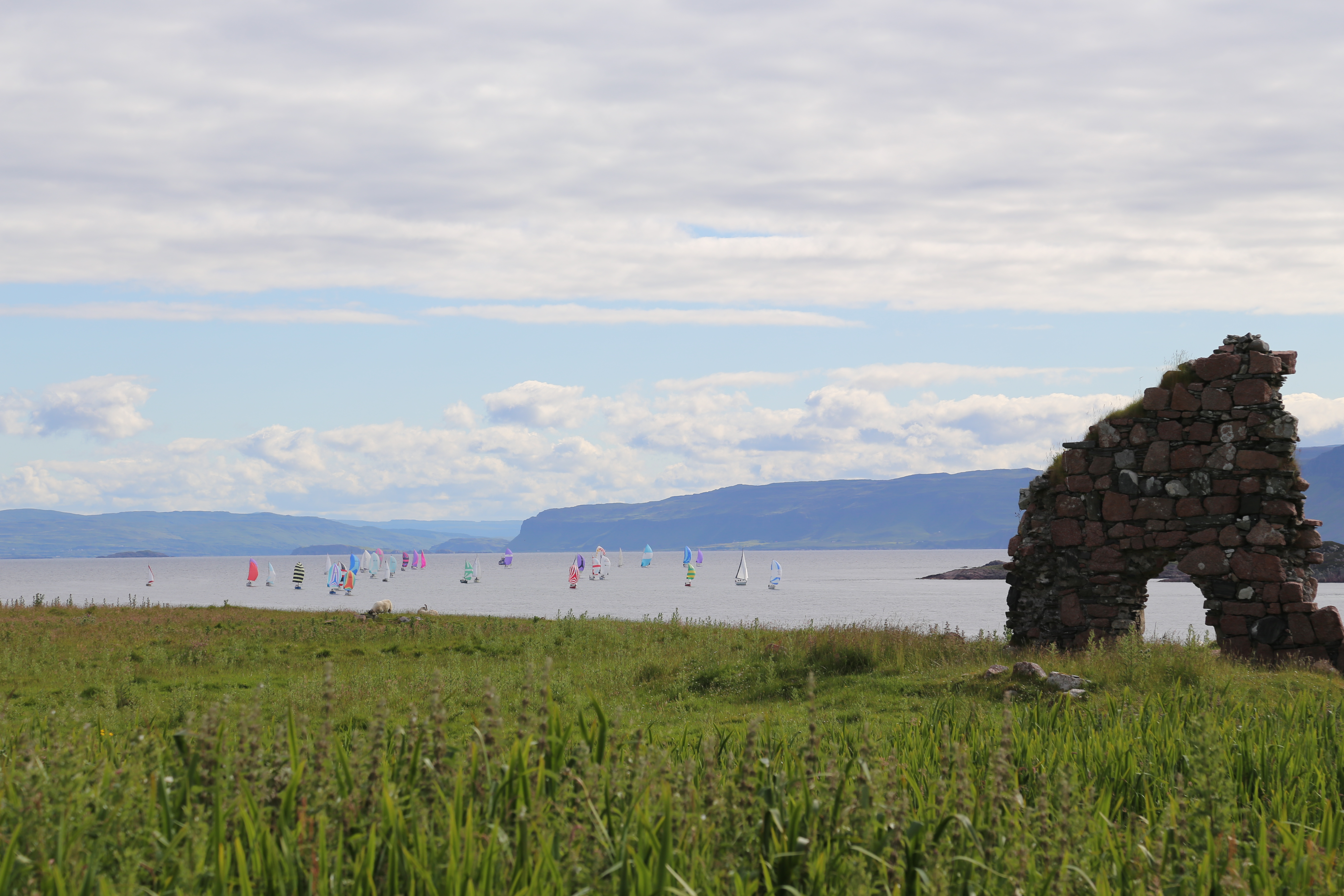 2014 Europe Trip Day 26 - Scotland (Ardachy House Yurt, Heilan' Coo, Fionnphort-Iona Ferry, Iona Nunnery, Iona Abbey (Britain Christianity Birthplace), Scottish Heather, Tobermory-Kilchoan Ferry, Castle Tioram, Glenfinnan Monument, Biting Midges!)