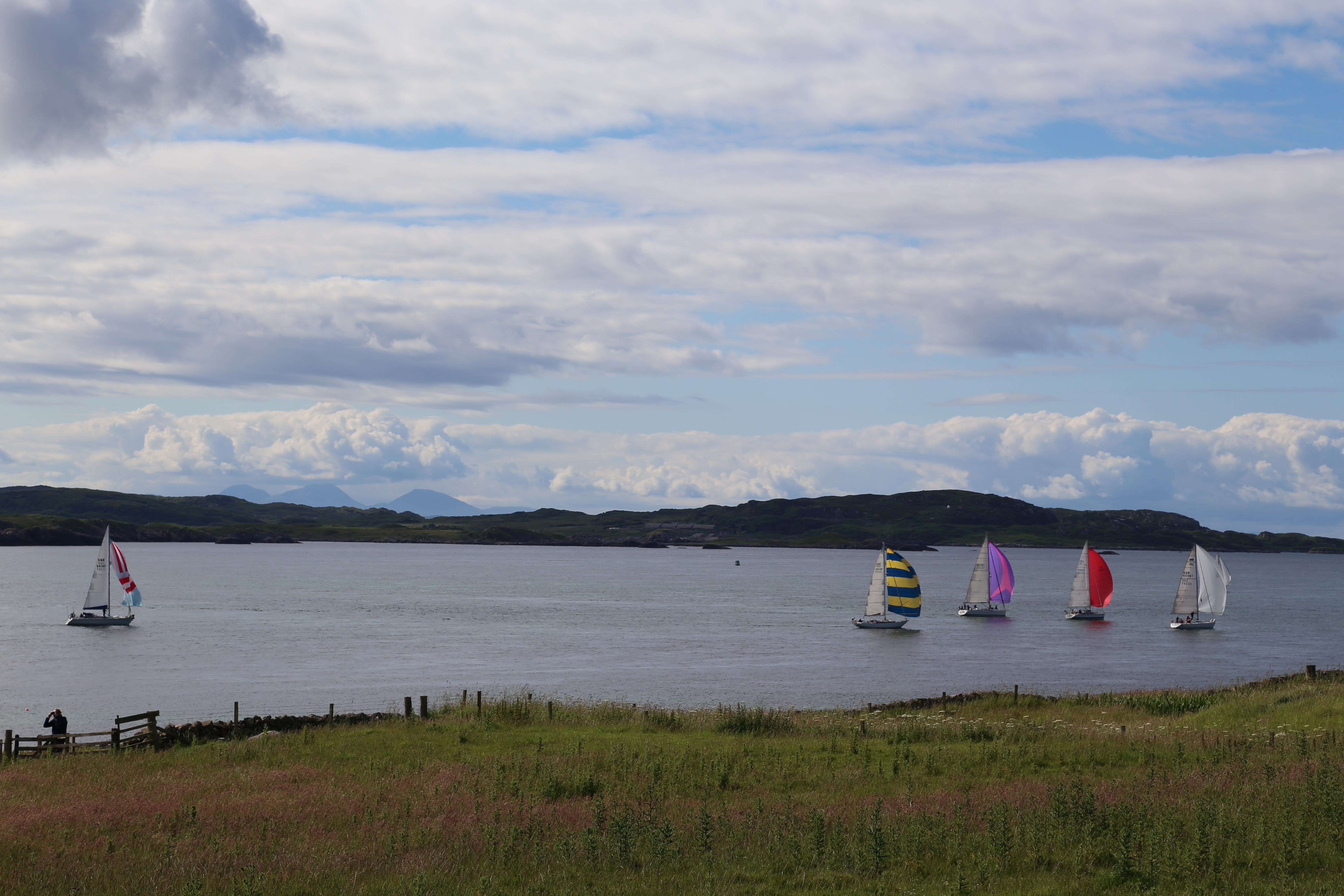 2014 Europe Trip Day 26 - Scotland (Ardachy House Yurt, Heilan' Coo, Fionnphort-Iona Ferry, Iona Nunnery, Iona Abbey (Britain Christianity Birthplace), Scottish Heather, Tobermory-Kilchoan Ferry, Castle Tioram, Glenfinnan Monument, Biting Midges!)