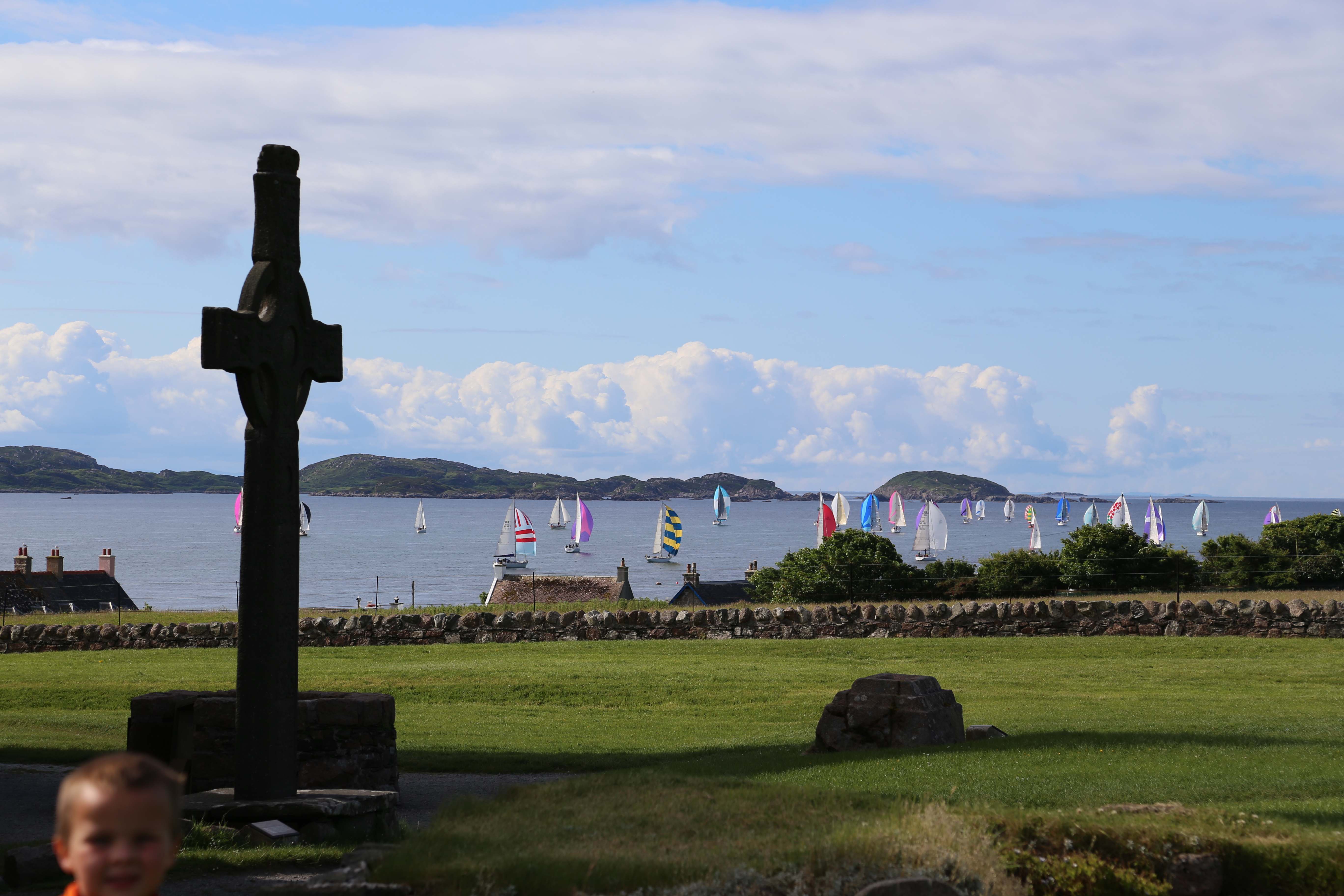 2014 Europe Trip Day 26 - Scotland (Ardachy House Yurt, Heilan' Coo, Fionnphort-Iona Ferry, Iona Nunnery, Iona Abbey (Britain Christianity Birthplace), Scottish Heather, Tobermory-Kilchoan Ferry, Castle Tioram, Glenfinnan Monument, Biting Midges!)