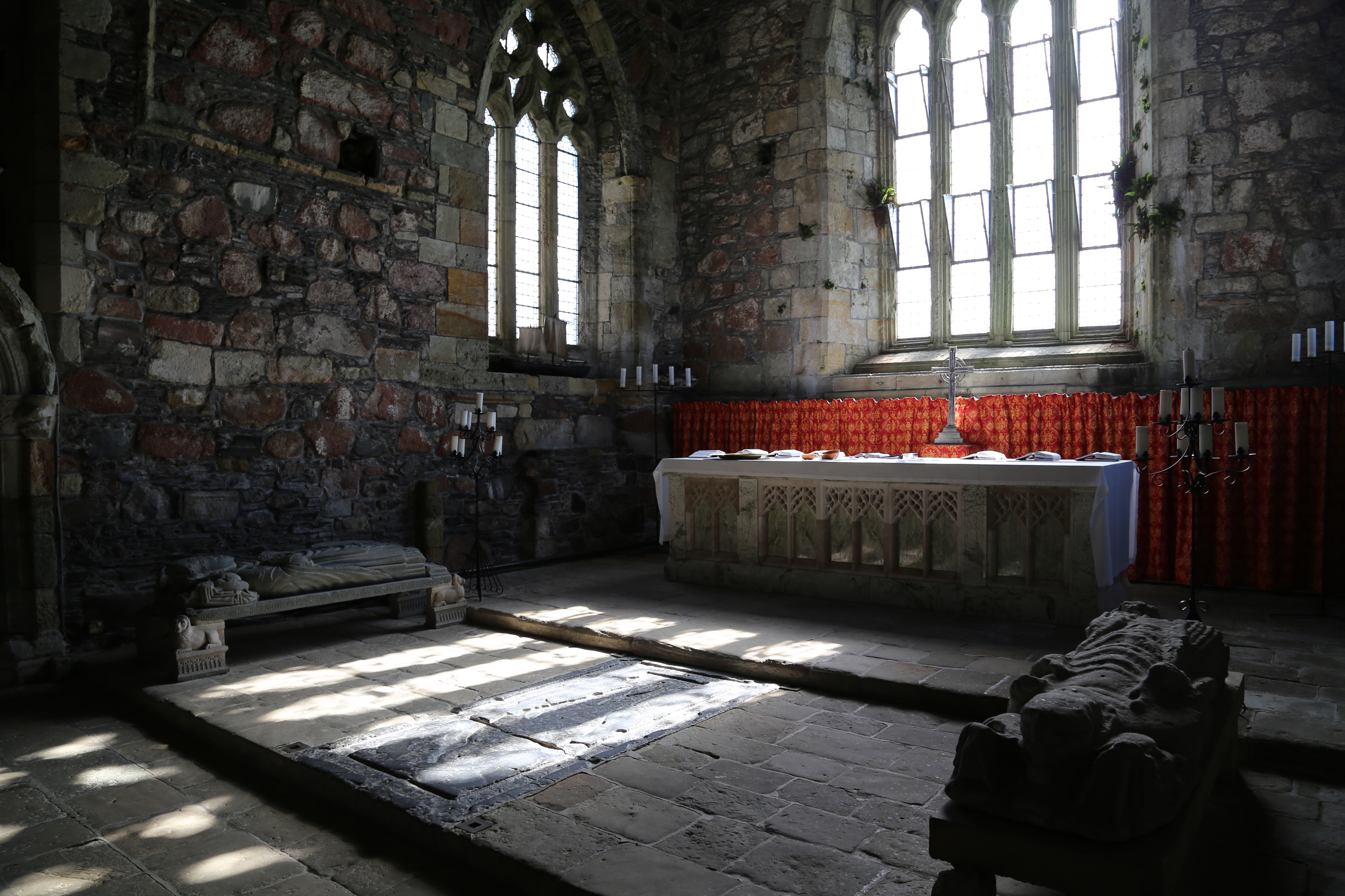 2014 Europe Trip Day 26 - Scotland (Ardachy House Yurt, Heilan' Coo, Fionnphort-Iona Ferry, Iona Nunnery, Iona Abbey (Britain Christianity Birthplace), Scottish Heather, Tobermory-Kilchoan Ferry, Castle Tioram, Glenfinnan Monument, Biting Midges!)