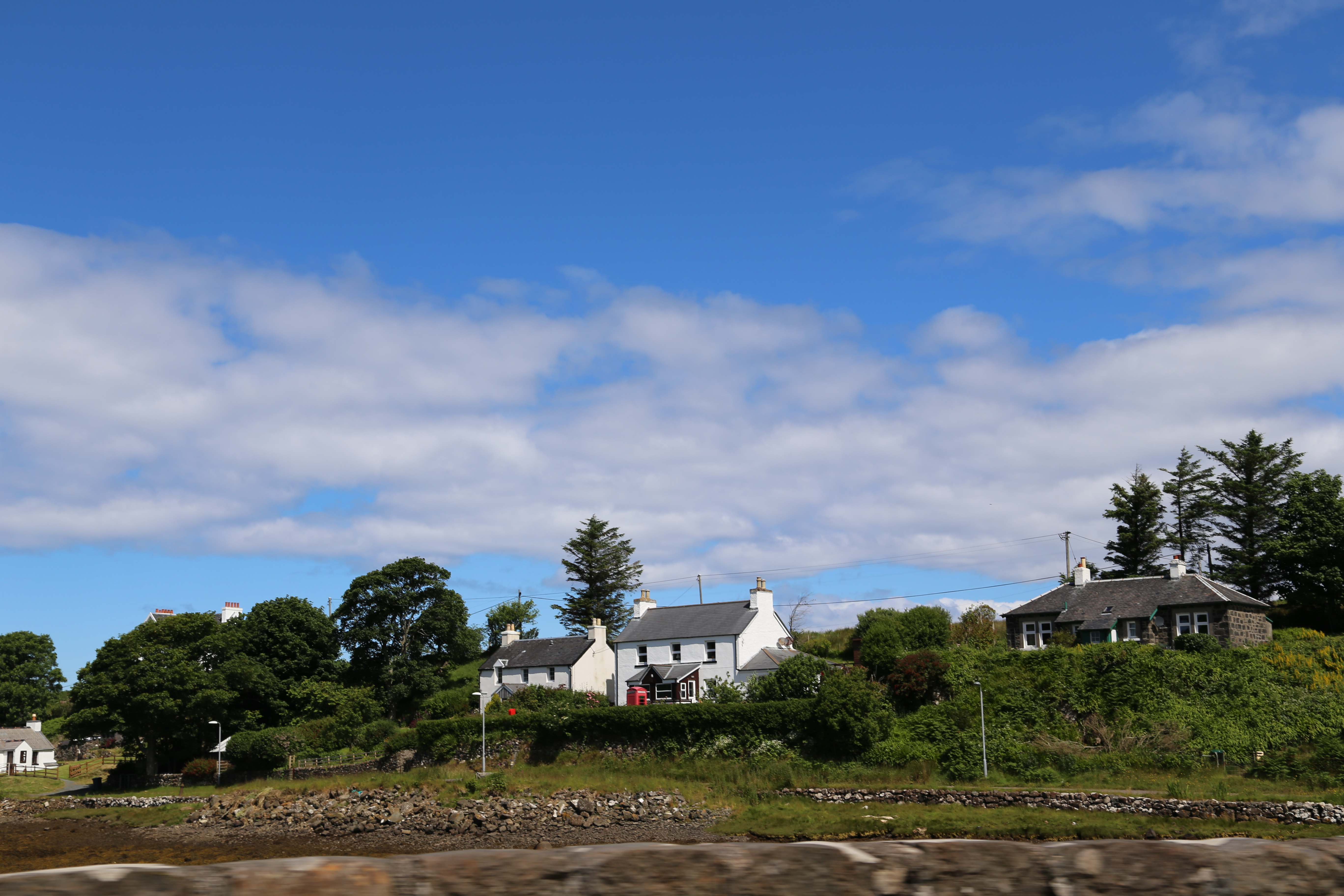 2014 Europe Trip Day 26 - Scotland (Ardachy House Yurt, Heilan' Coo, Fionnphort-Iona Ferry, Iona Nunnery, Iona Abbey (Britain Christianity Birthplace), Scottish Heather, Tobermory-Kilchoan Ferry, Castle Tioram, Glenfinnan Monument, Biting Midges!)