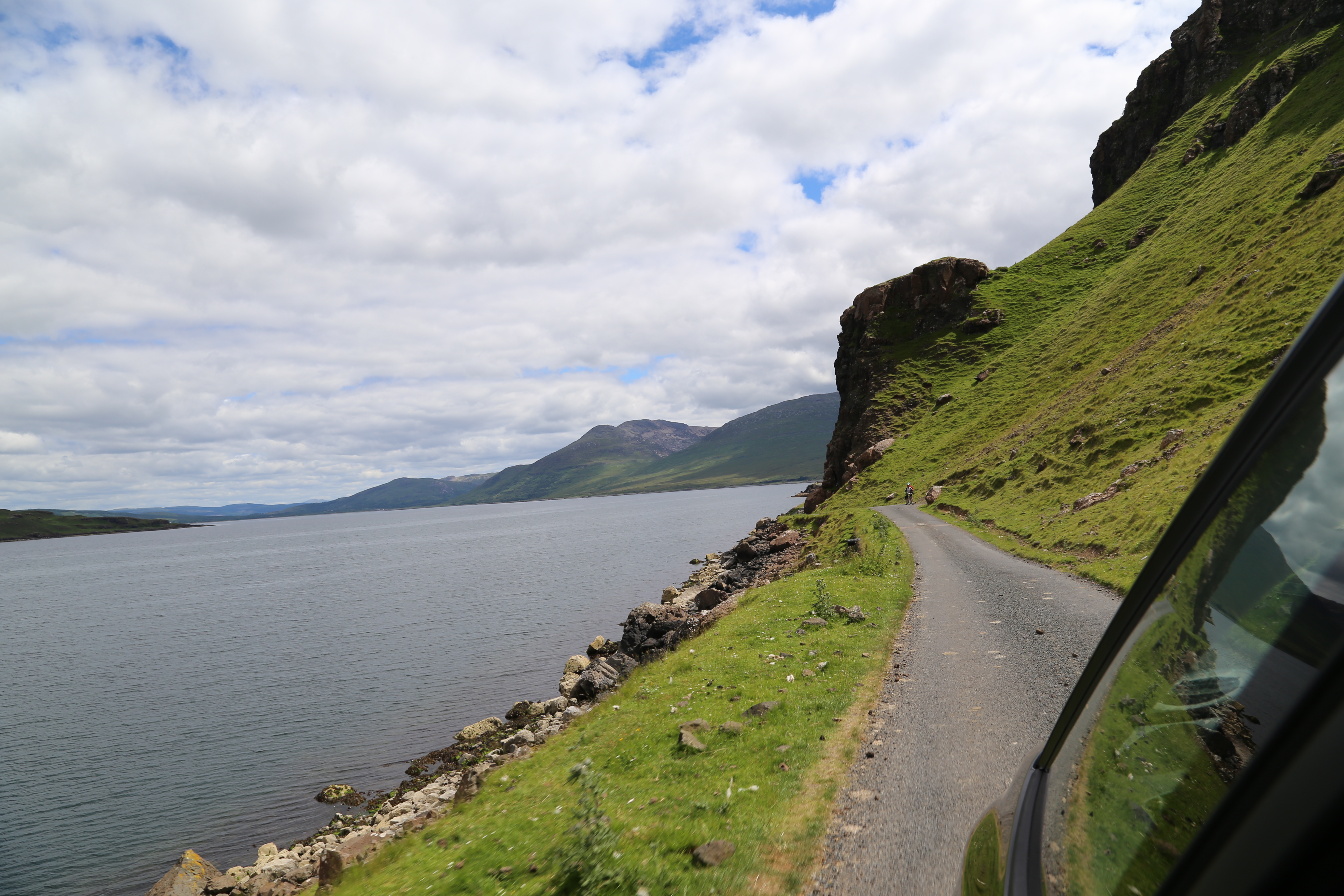 2014 Europe Trip Day 26 - Scotland (Ardachy House Yurt, Heilan' Coo, Fionnphort-Iona Ferry, Iona Nunnery, Iona Abbey (Britain Christianity Birthplace), Scottish Heather, Tobermory-Kilchoan Ferry, Castle Tioram, Glenfinnan Monument, Biting Midges!)