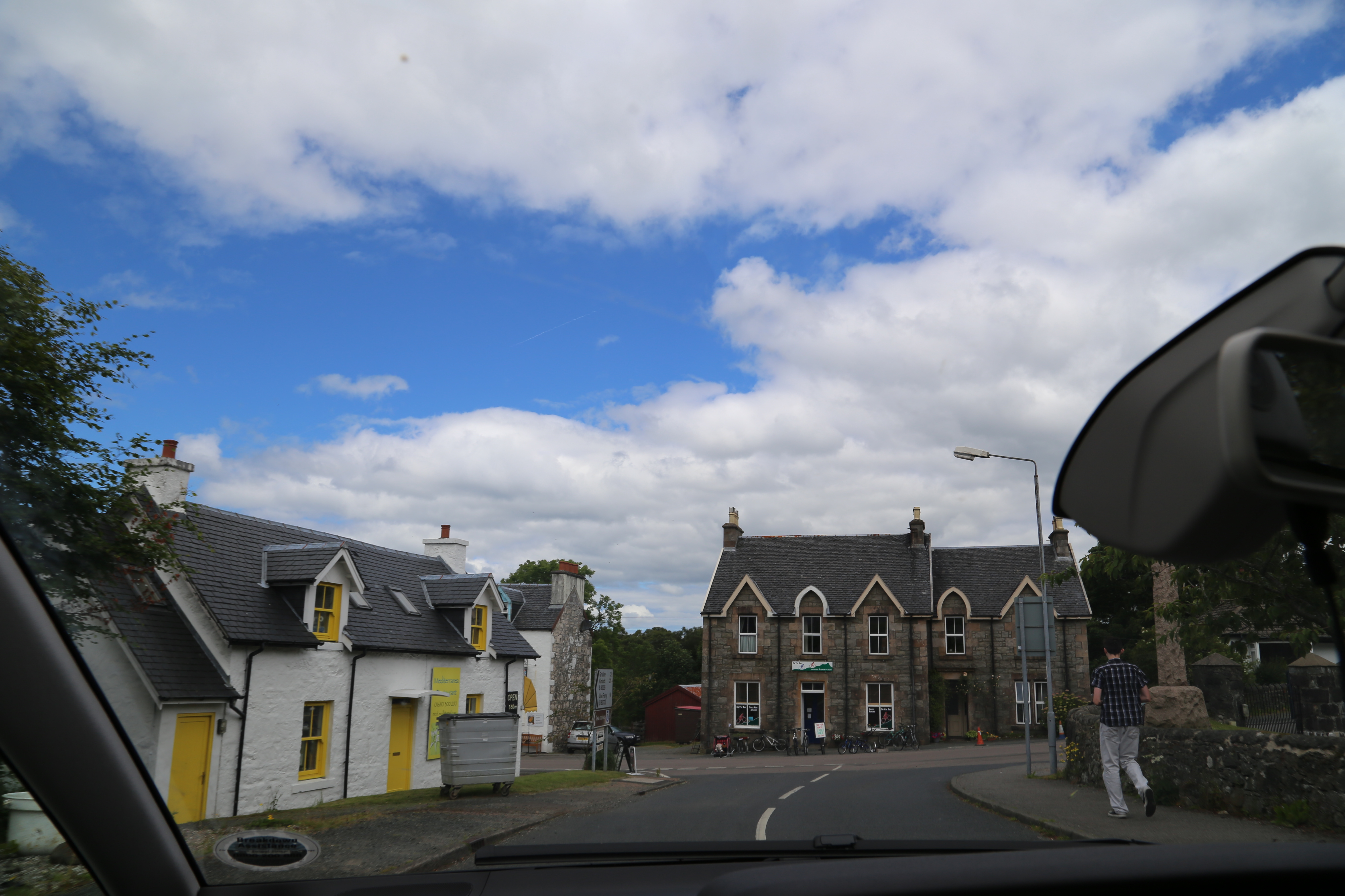 2014 Europe Trip Day 26 - Scotland (Ardachy House Yurt, Heilan' Coo, Fionnphort-Iona Ferry, Iona Nunnery, Iona Abbey (Britain Christianity Birthplace), Scottish Heather, Tobermory-Kilchoan Ferry, Castle Tioram, Glenfinnan Monument, Biting Midges!)