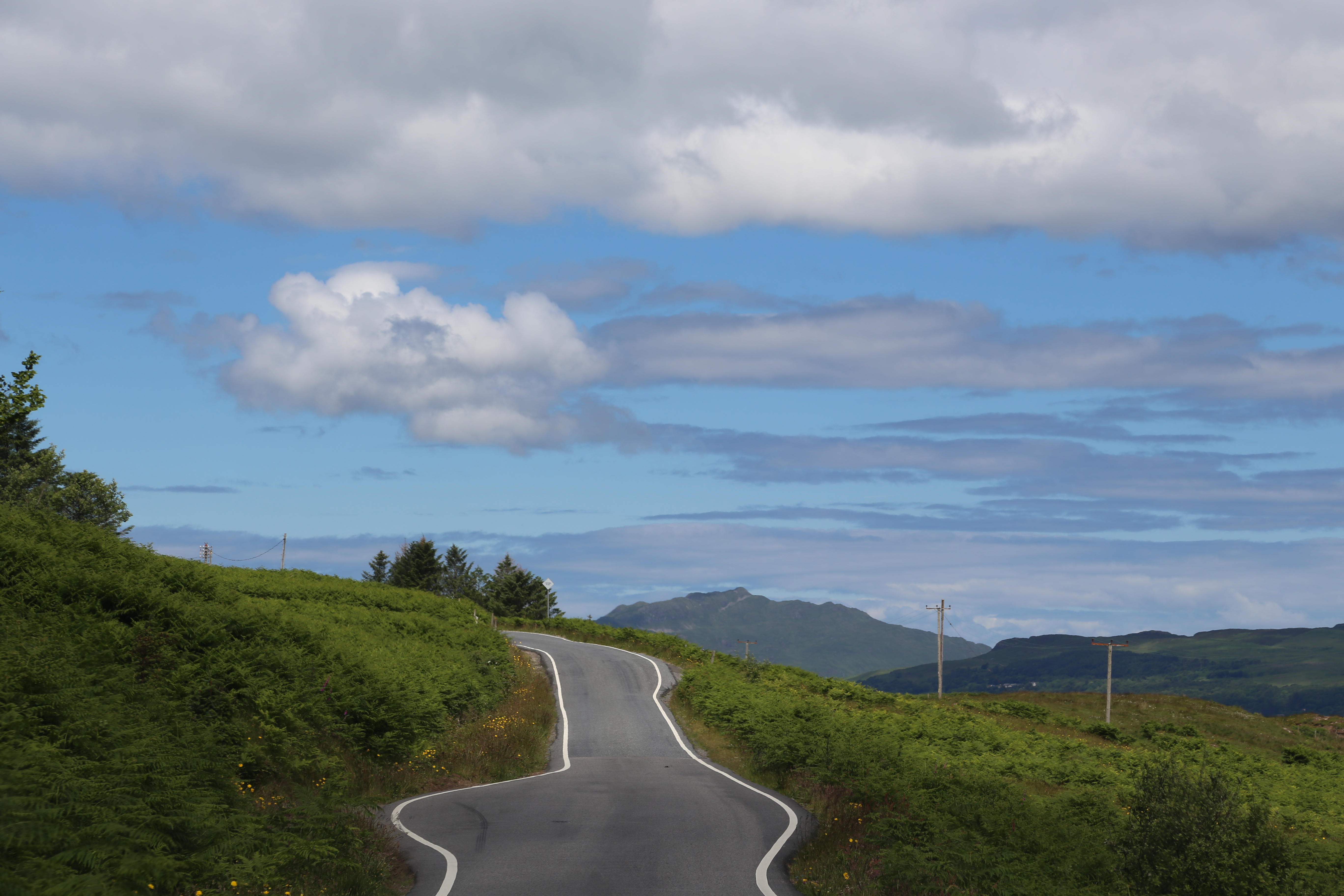 2014 Europe Trip Day 26 - Scotland (Ardachy House Yurt, Heilan' Coo, Fionnphort-Iona Ferry, Iona Nunnery, Iona Abbey (Britain Christianity Birthplace), Scottish Heather, Tobermory-Kilchoan Ferry, Castle Tioram, Glenfinnan Monument, Biting Midges!)