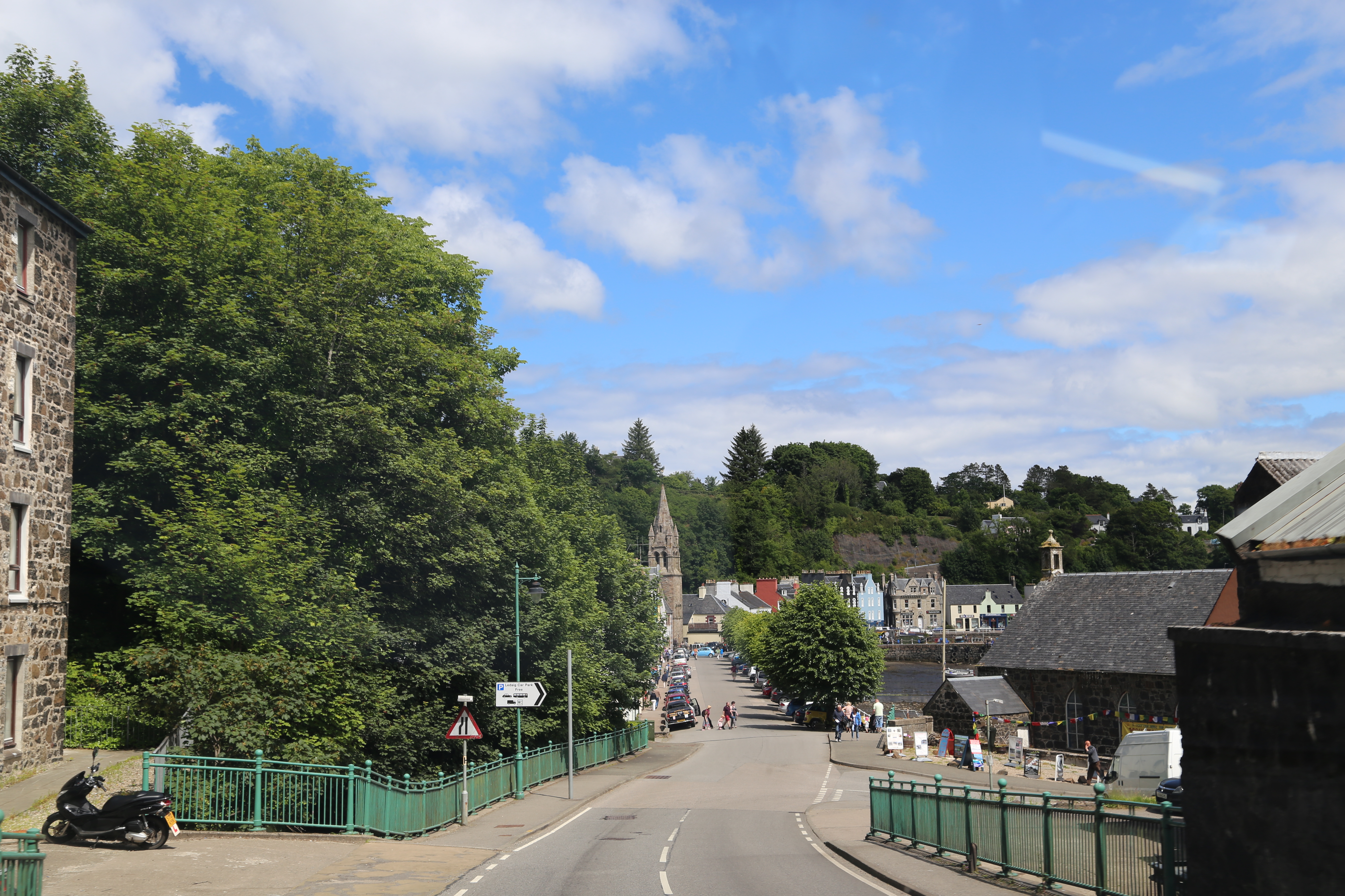 2014 Europe Trip Day 26 - Scotland (Ardachy House Yurt, Heilan' Coo, Fionnphort-Iona Ferry, Iona Nunnery, Iona Abbey (Britain Christianity Birthplace), Scottish Heather, Tobermory-Kilchoan Ferry, Castle Tioram, Glenfinnan Monument, Biting Midges!)