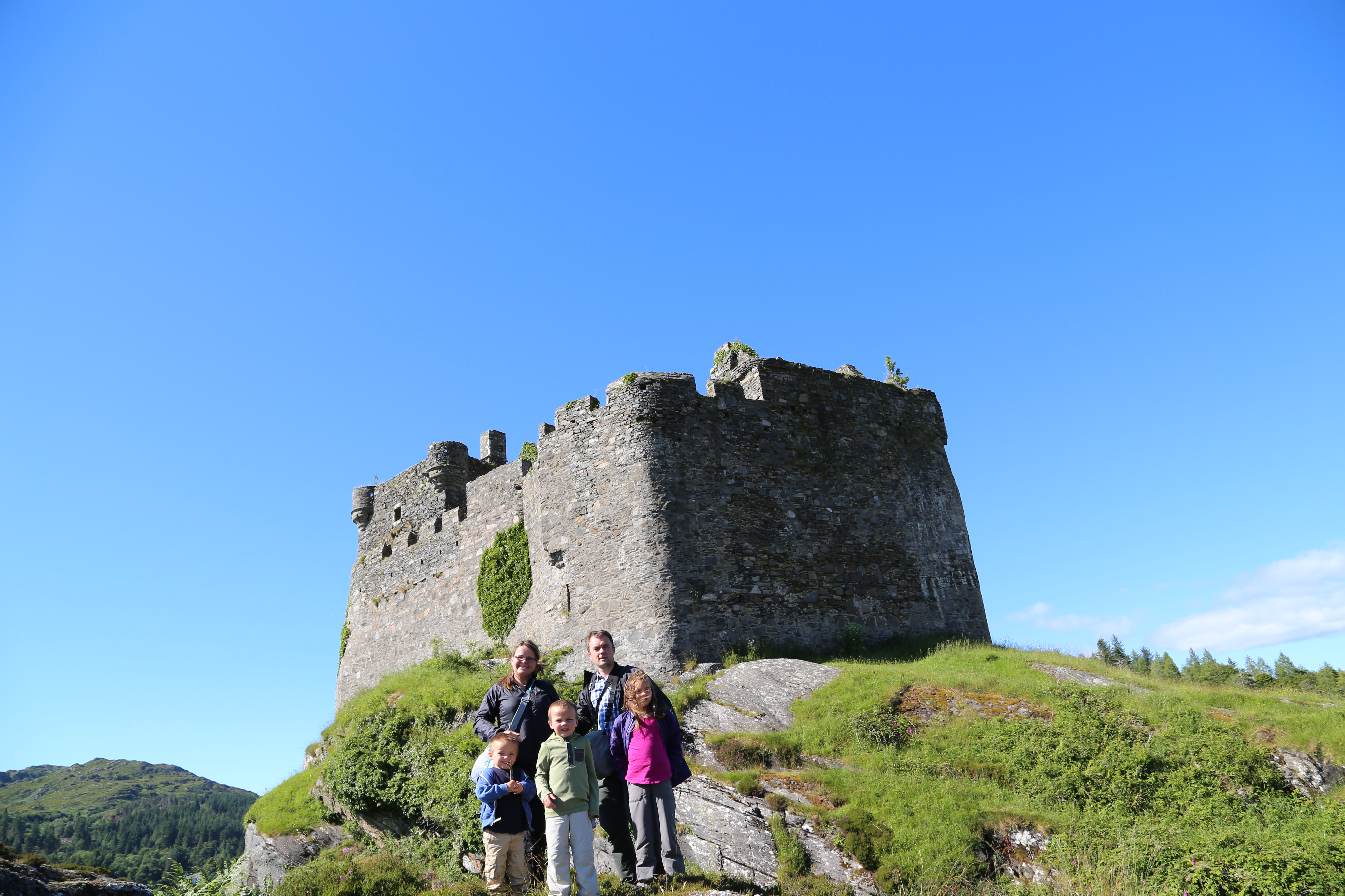 2014 Europe Trip Day 26 - Scotland (Ardachy House Yurt, Heilan' Coo, Fionnphort-Iona Ferry, Iona Nunnery, Iona Abbey (Britain Christianity Birthplace), Scottish Heather, Tobermory-Kilchoan Ferry, Castle Tioram, Glenfinnan Monument, Biting Midges!)