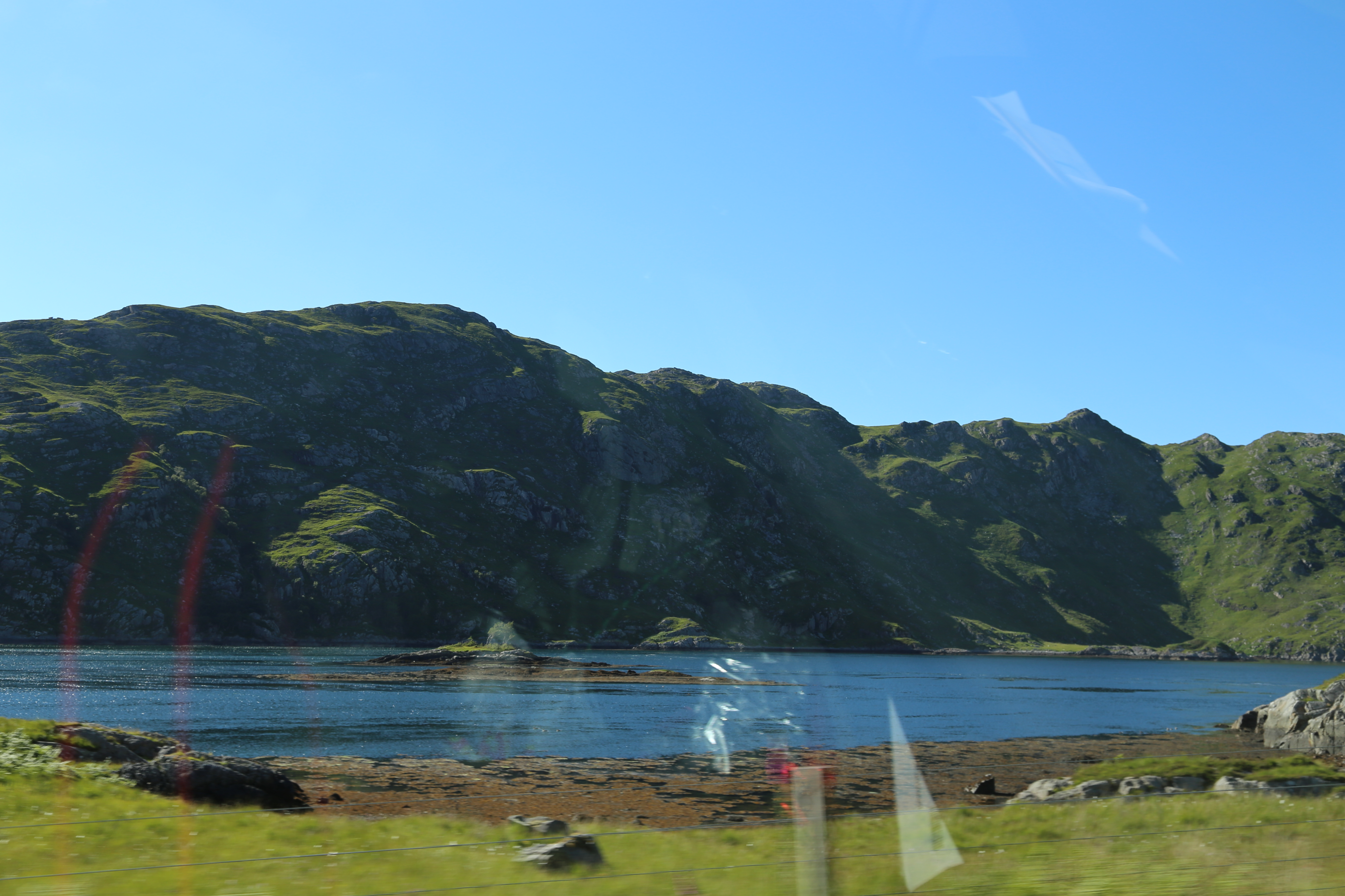 2014 Europe Trip Day 26 - Scotland (Ardachy House Yurt, Heilan' Coo, Fionnphort-Iona Ferry, Iona Nunnery, Iona Abbey (Britain Christianity Birthplace), Scottish Heather, Tobermory-Kilchoan Ferry, Castle Tioram, Glenfinnan Monument, Biting Midges!)