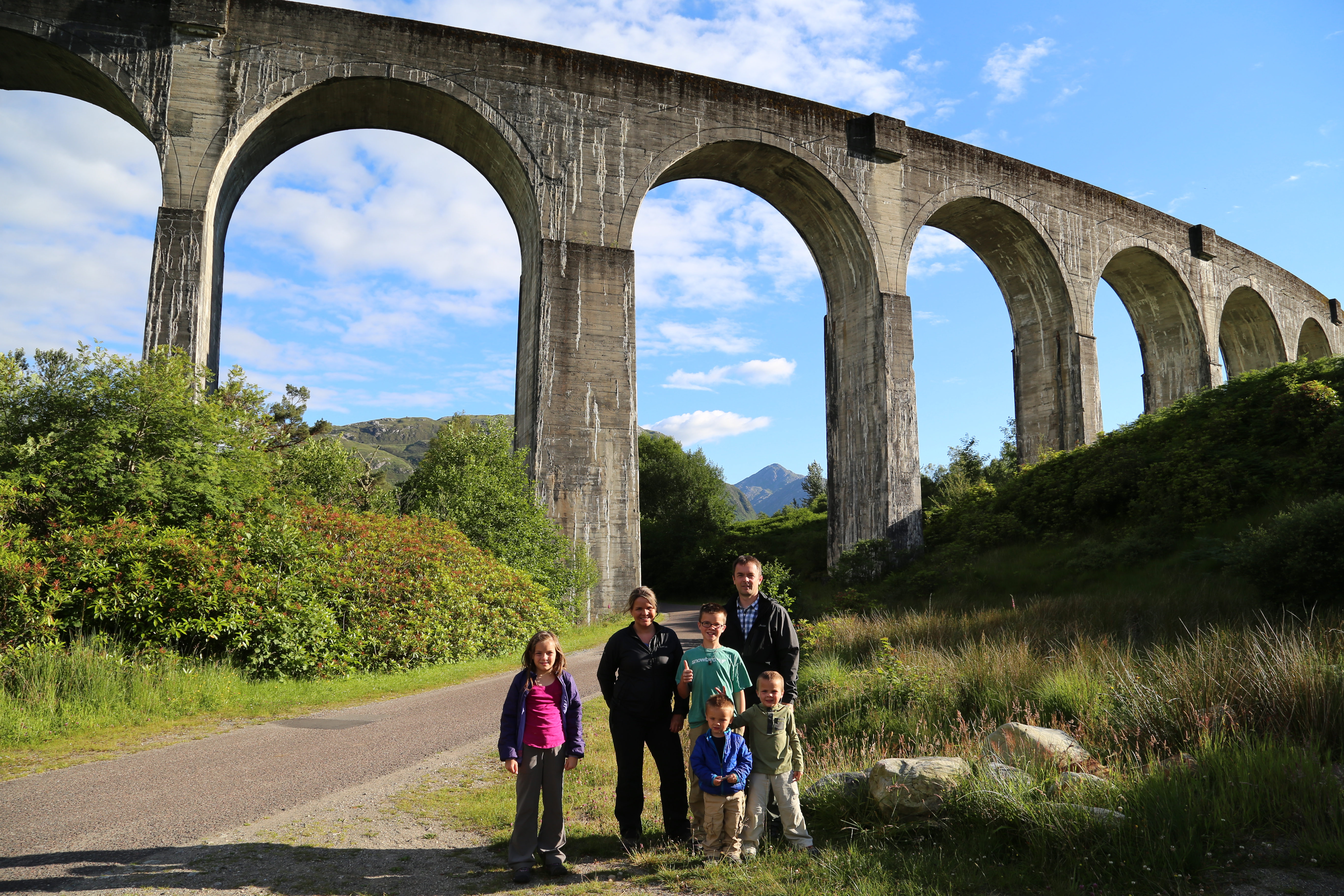 2014 Europe Trip Day 26 - Scotland (Ardachy House Yurt, Heilan' Coo, Fionnphort-Iona Ferry, Iona Nunnery, Iona Abbey (Britain Christianity Birthplace), Scottish Heather, Tobermory-Kilchoan Ferry, Castle Tioram, Glenfinnan Monument, Biting Midges!)