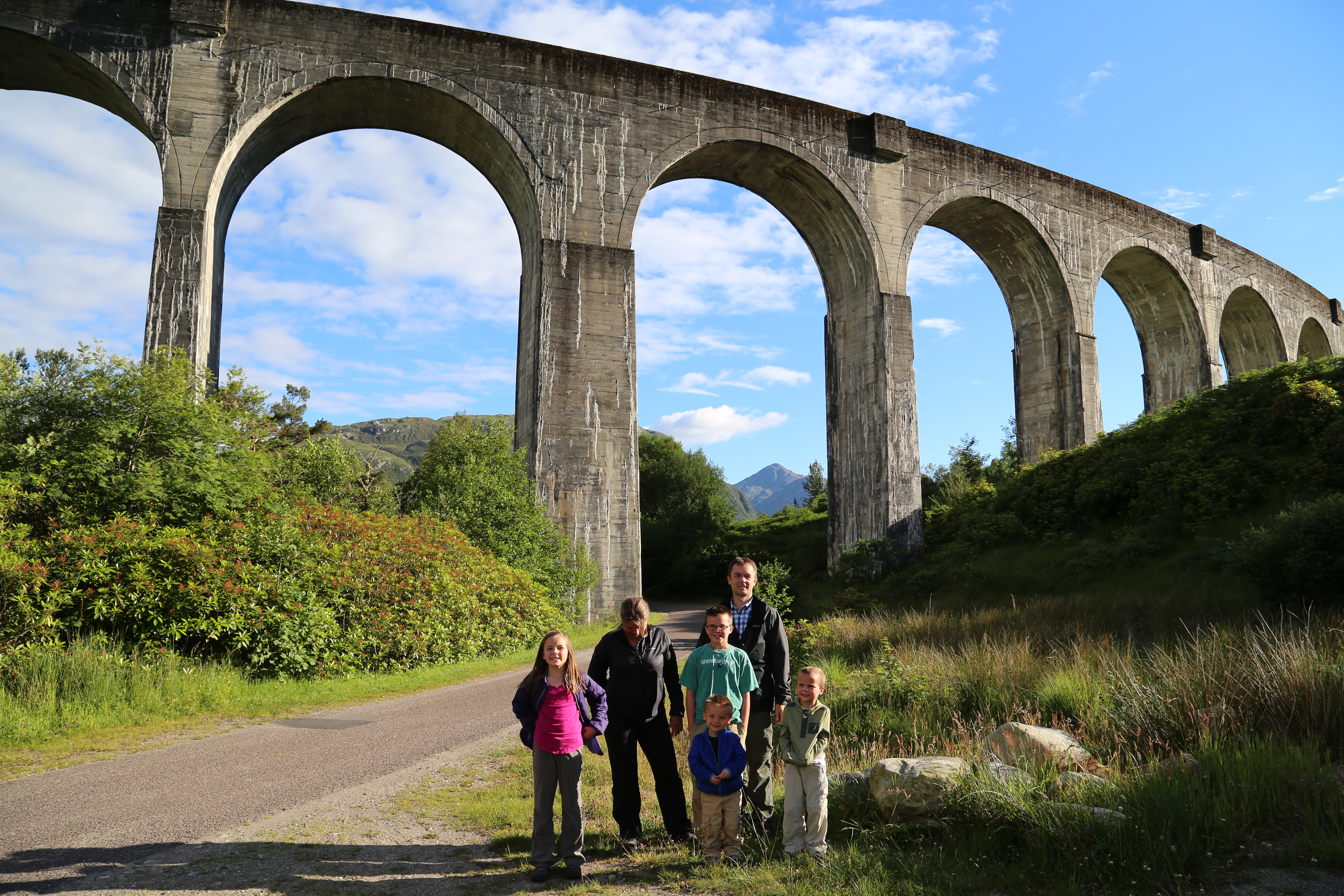 2014 Europe Trip Day 26 - Scotland (Ardachy House Yurt, Heilan' Coo, Fionnphort-Iona Ferry, Iona Nunnery, Iona Abbey (Britain Christianity Birthplace), Scottish Heather, Tobermory-Kilchoan Ferry, Castle Tioram, Glenfinnan Monument, Biting Midges!)
