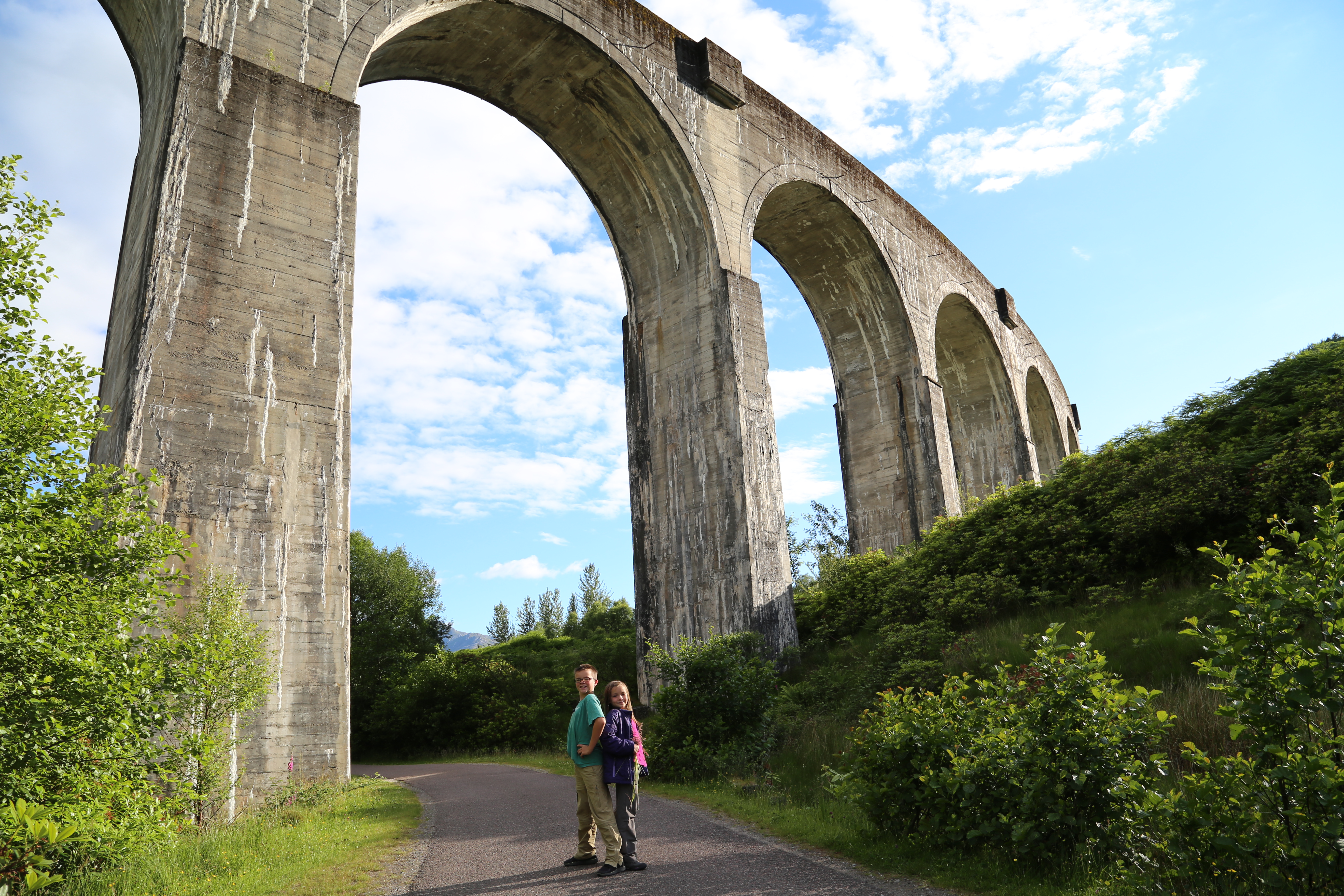 2014 Europe Trip Day 26 - Scotland (Ardachy House Yurt, Heilan' Coo, Fionnphort-Iona Ferry, Iona Nunnery, Iona Abbey (Britain Christianity Birthplace), Scottish Heather, Tobermory-Kilchoan Ferry, Castle Tioram, Glenfinnan Monument, Biting Midges!)