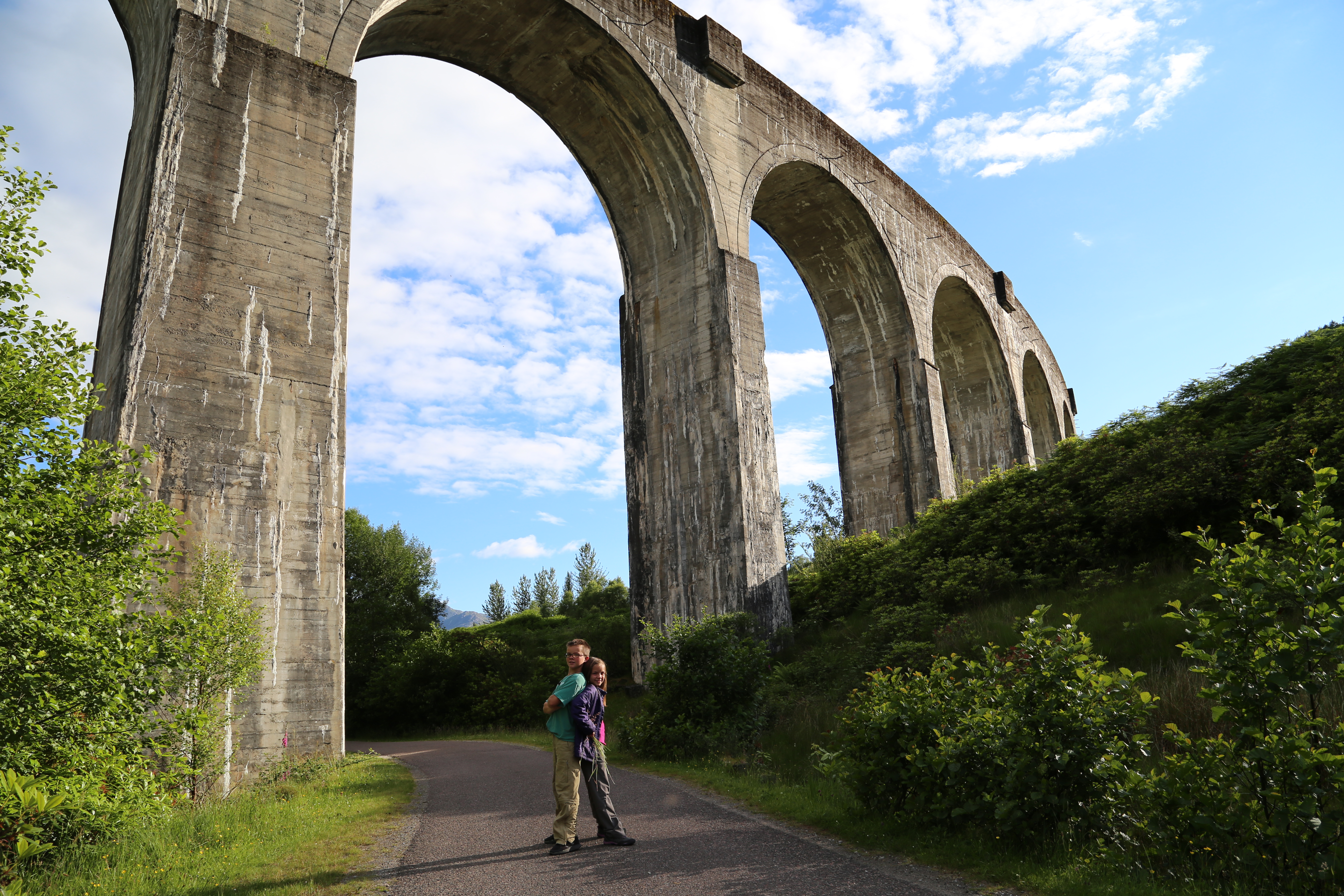 2014 Europe Trip Day 26 - Scotland (Ardachy House Yurt, Heilan' Coo, Fionnphort-Iona Ferry, Iona Nunnery, Iona Abbey (Britain Christianity Birthplace), Scottish Heather, Tobermory-Kilchoan Ferry, Castle Tioram, Glenfinnan Monument, Biting Midges!)