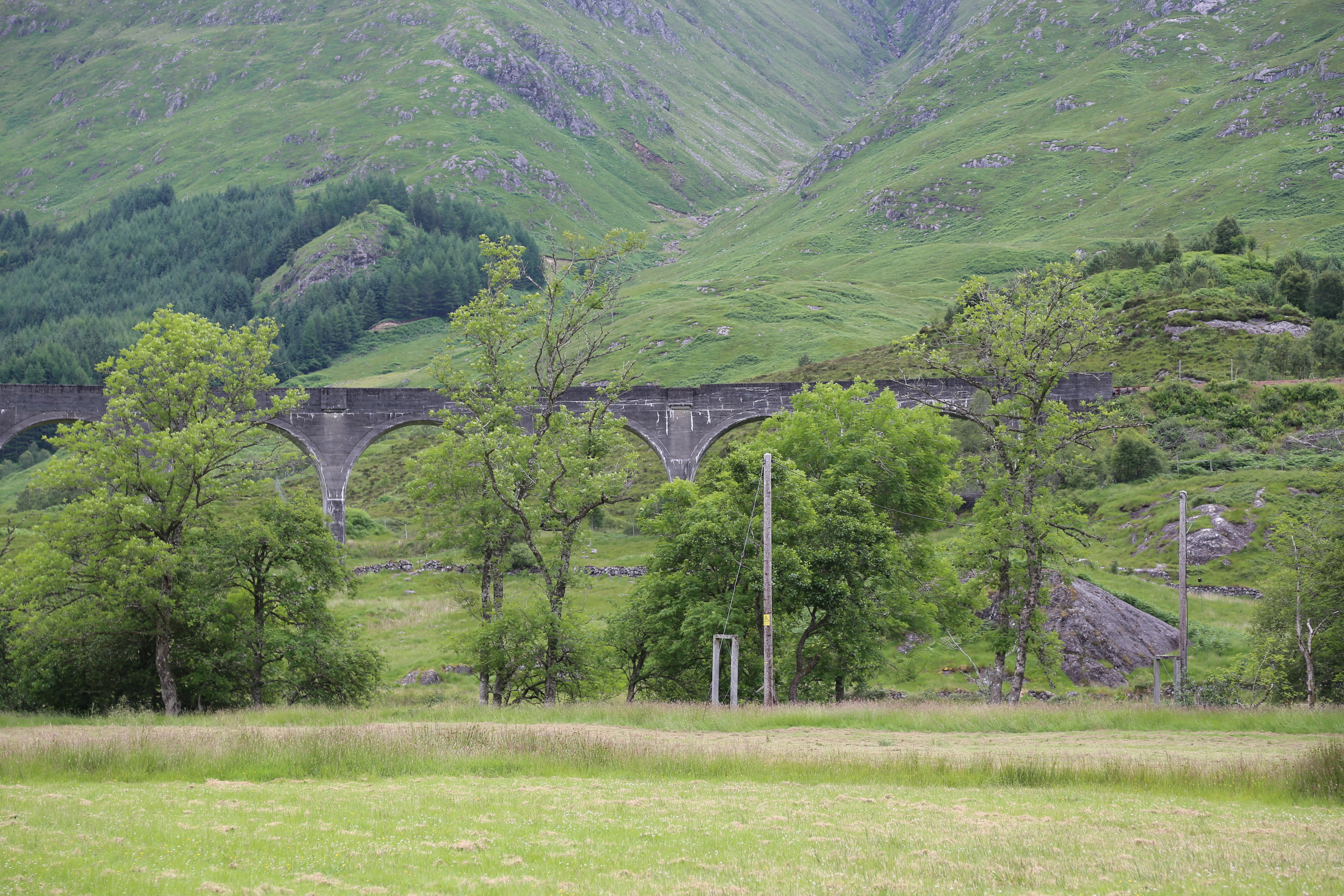 2014 Europe Trip Day 27 - Scotland (Muesli, Hogwarts Express Train (Jacobite Steam Train, Glenfinnan Viaduct), Fort William, Ben Nevis, Highland Bagpiper, Eilean Donan Castle, Isle of Skye, Portree, Old Man of Storr, Kilt Rock, Uig, Quiraing, Peat Fields)