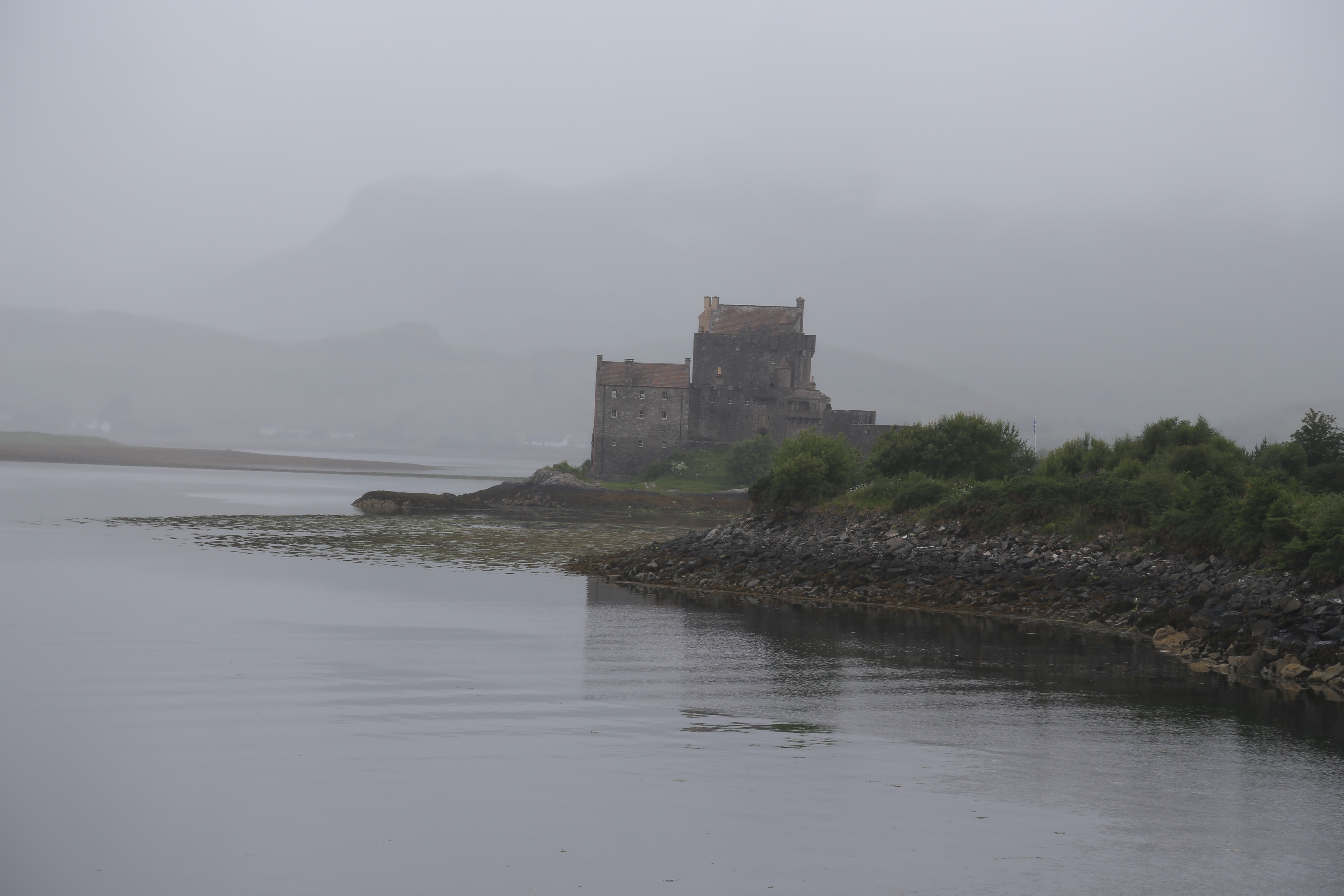 2014 Europe Trip Day 27 - Scotland (Muesli, Hogwarts Express Train (Jacobite Steam Train, Glenfinnan Viaduct), Fort William, Ben Nevis, Highland Bagpiper, Eilean Donan Castle, Isle of Skye, Portree, Old Man of Storr, Kilt Rock, Uig, Quiraing, Peat Fields)