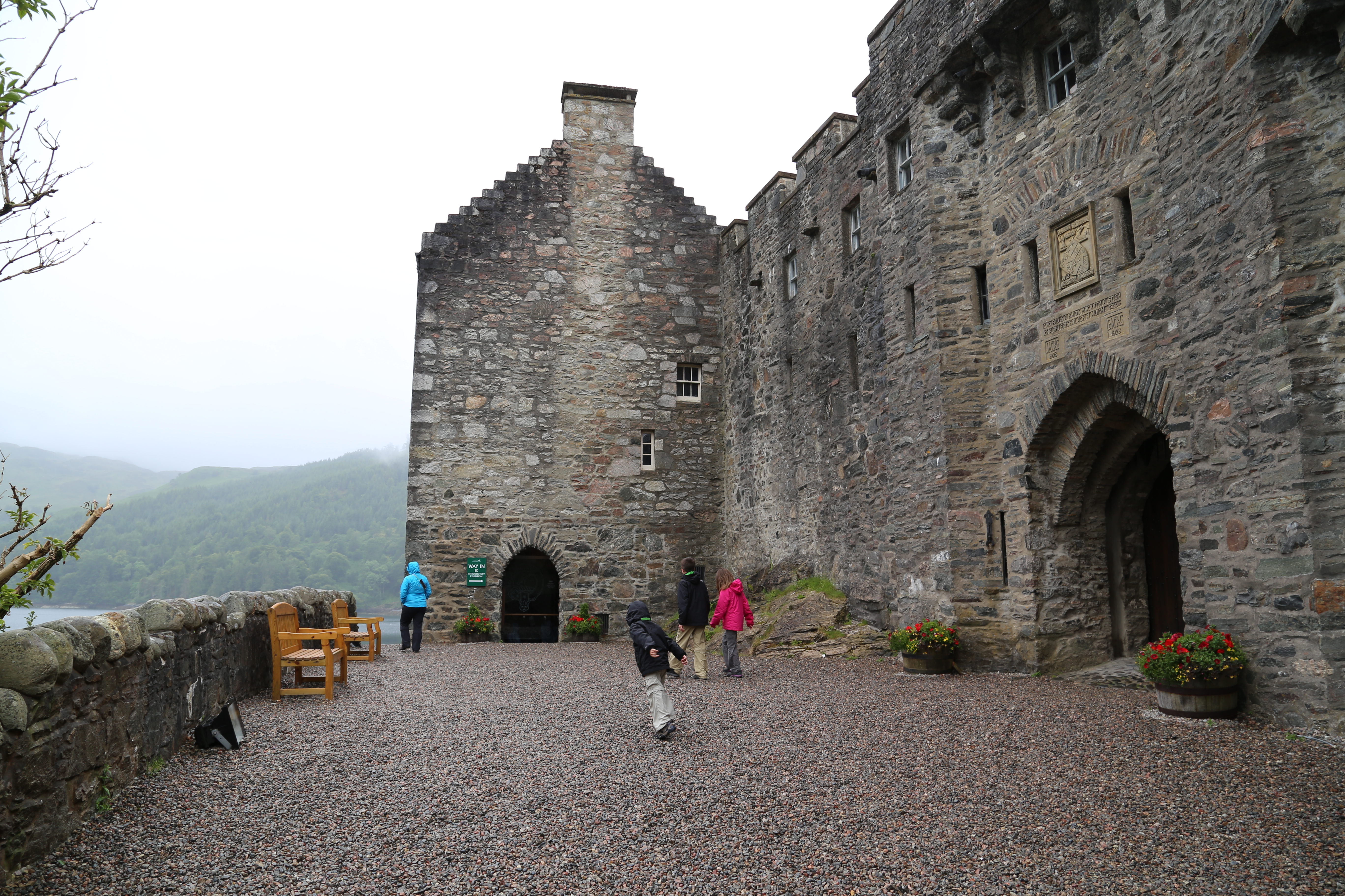 2014 Europe Trip Day 27 - Scotland (Muesli, Hogwarts Express Train (Jacobite Steam Train, Glenfinnan Viaduct), Fort William, Ben Nevis, Highland Bagpiper, Eilean Donan Castle, Isle of Skye, Portree, Old Man of Storr, Kilt Rock, Uig, Quiraing, Peat Fields)