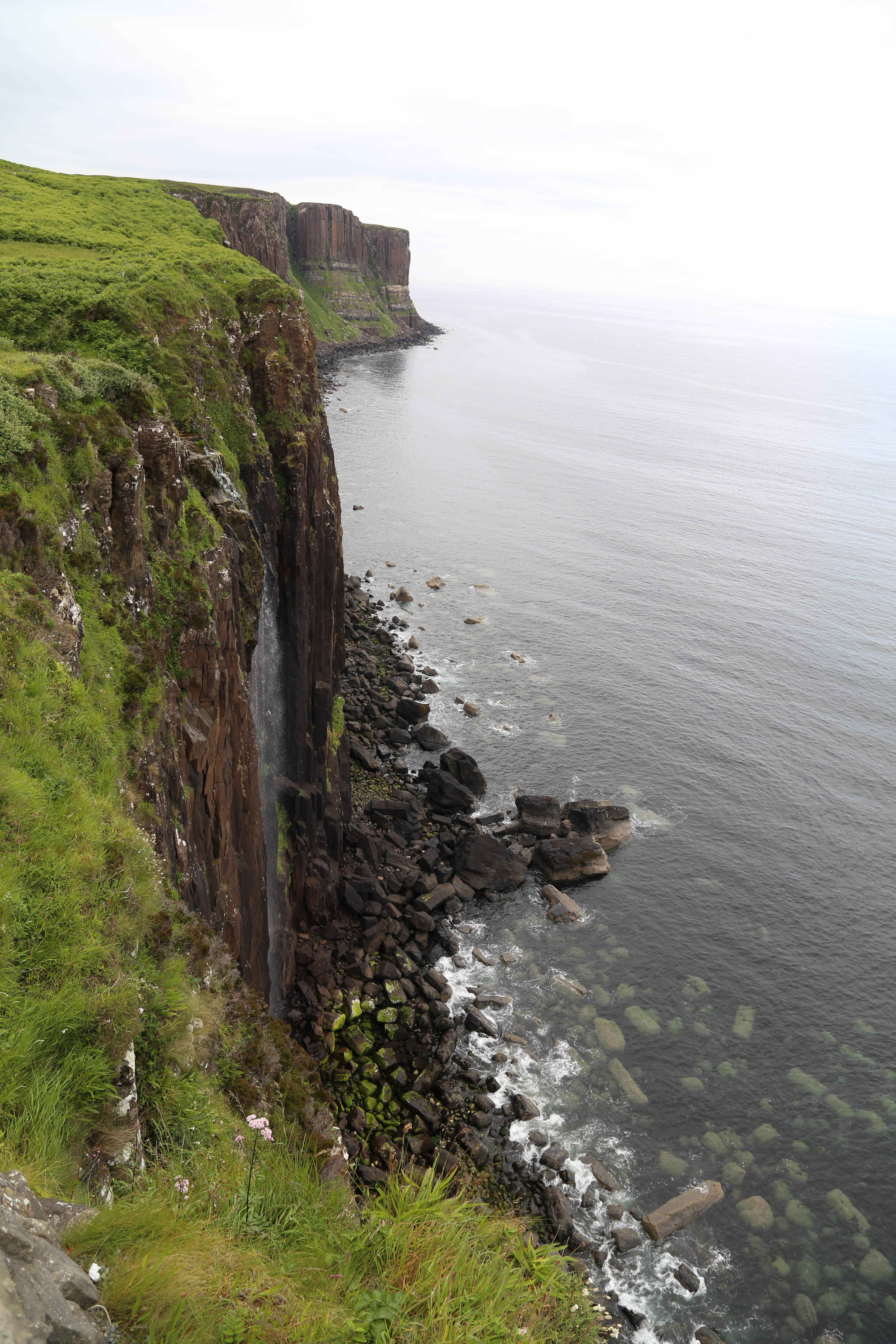 2014 Europe Trip Day 27 - Scotland (Muesli, Hogwarts Express Train (Jacobite Steam Train, Glenfinnan Viaduct), Fort William, Ben Nevis, Highland Bagpiper, Eilean Donan Castle, Isle of Skye, Portree, Old Man of Storr, Kilt Rock, Uig, Quiraing, Peat Fields)